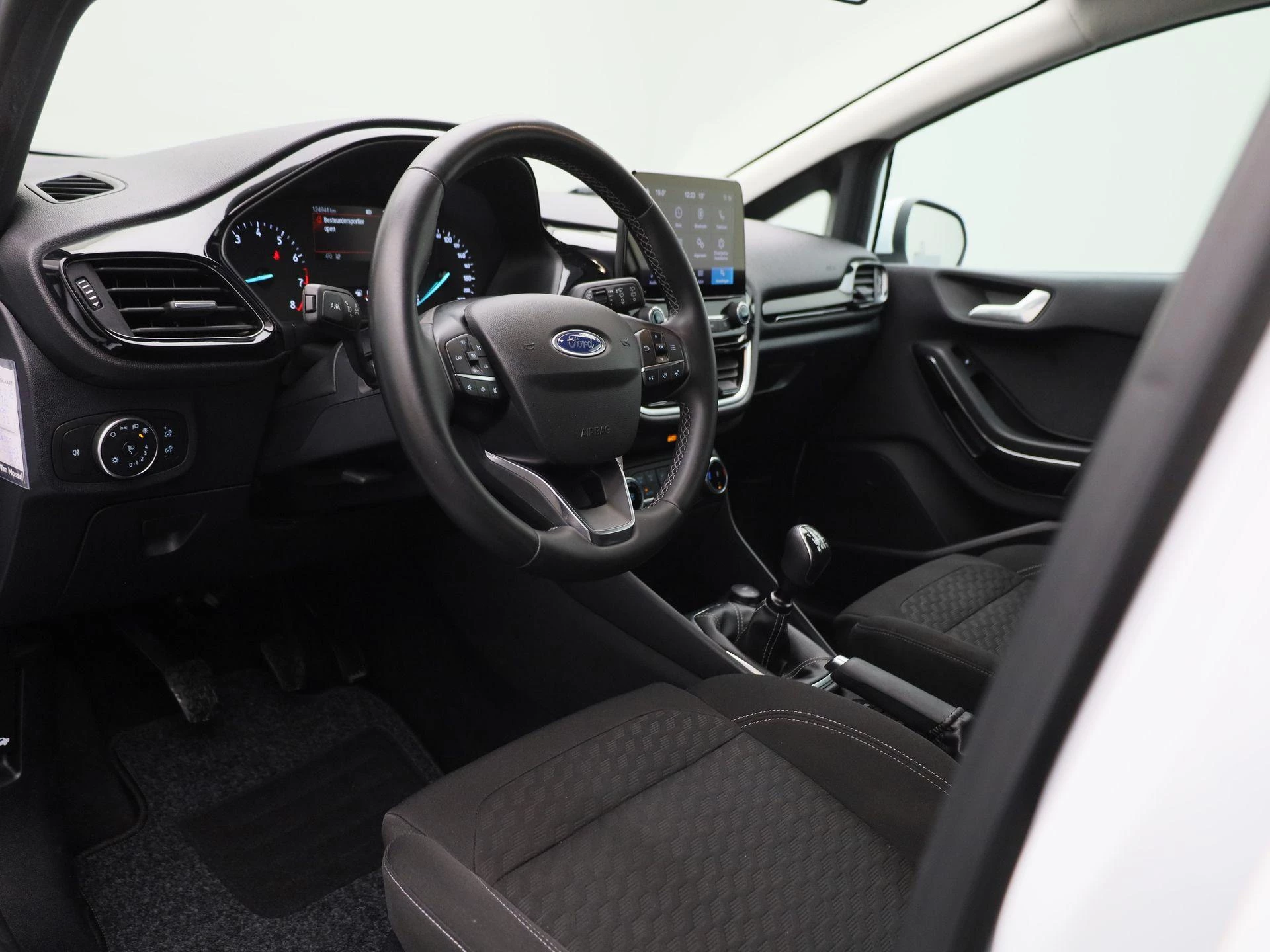 Ford-Fiesta-image-24