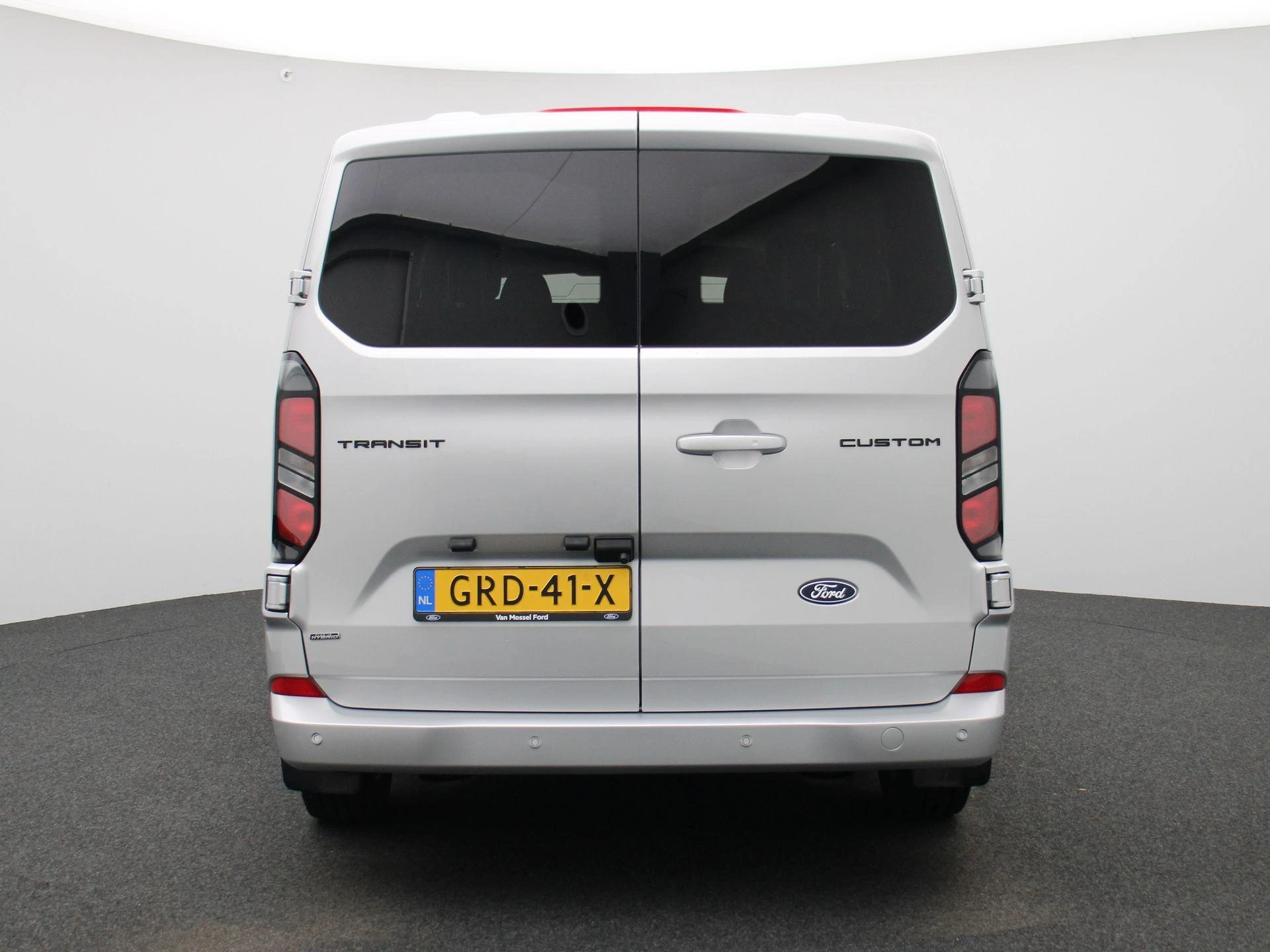 Ford-Transit Custom-image-4