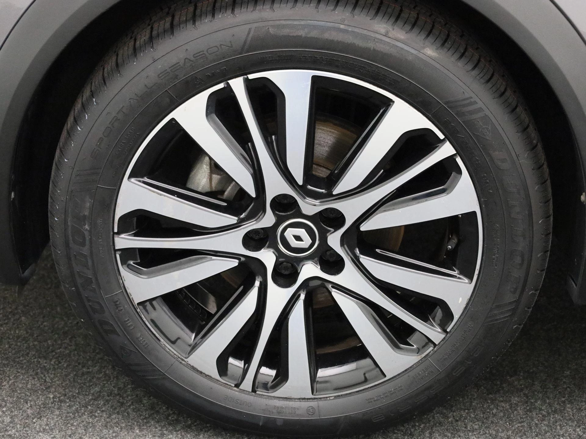 Renault Captur 1.6 E-Tech Plug-in Hybrid 160 Initiale Paris