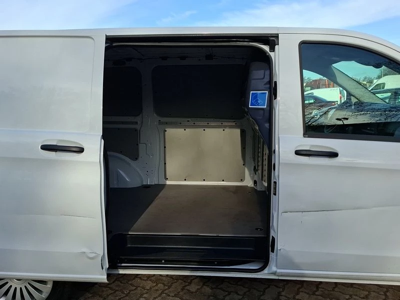 Mercedes-Benz Vito 116 NEUES MODELL AHK NAVI KAMERA TEMPOMAT