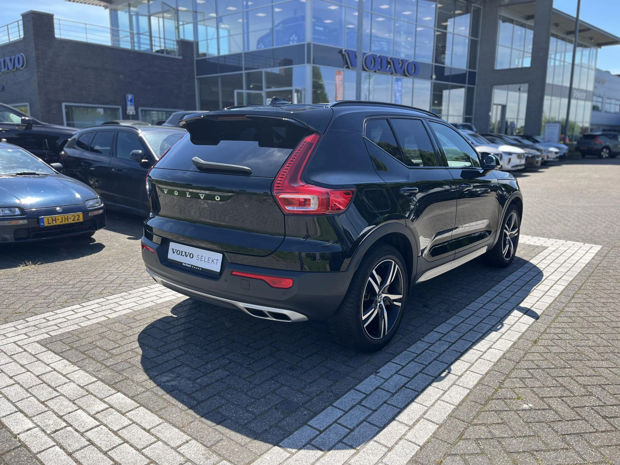 Volvo-XC40-image-17