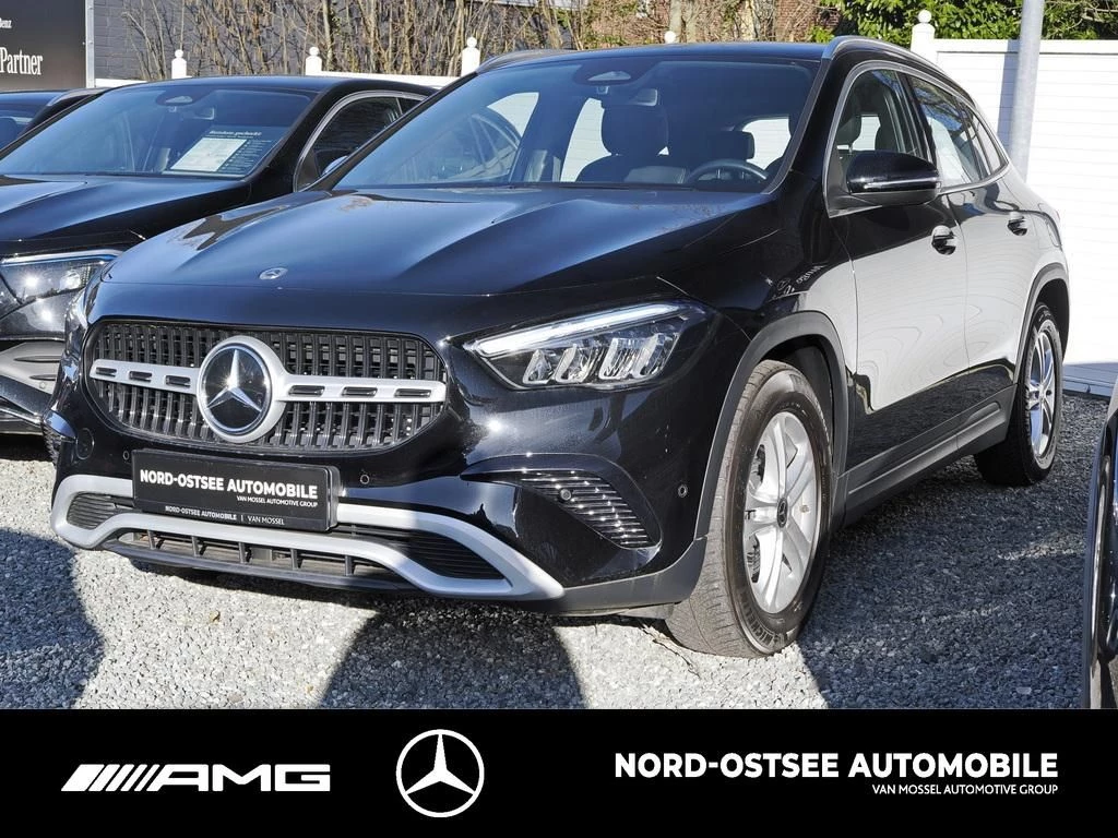 Mercedes-Benz GLA 200 ADVANCED SHZ LHZ KAMERA LED NAVI DCTH247 GLA 200 ADVANCED SHZ LHZ KAMERA LED NAVI DCT