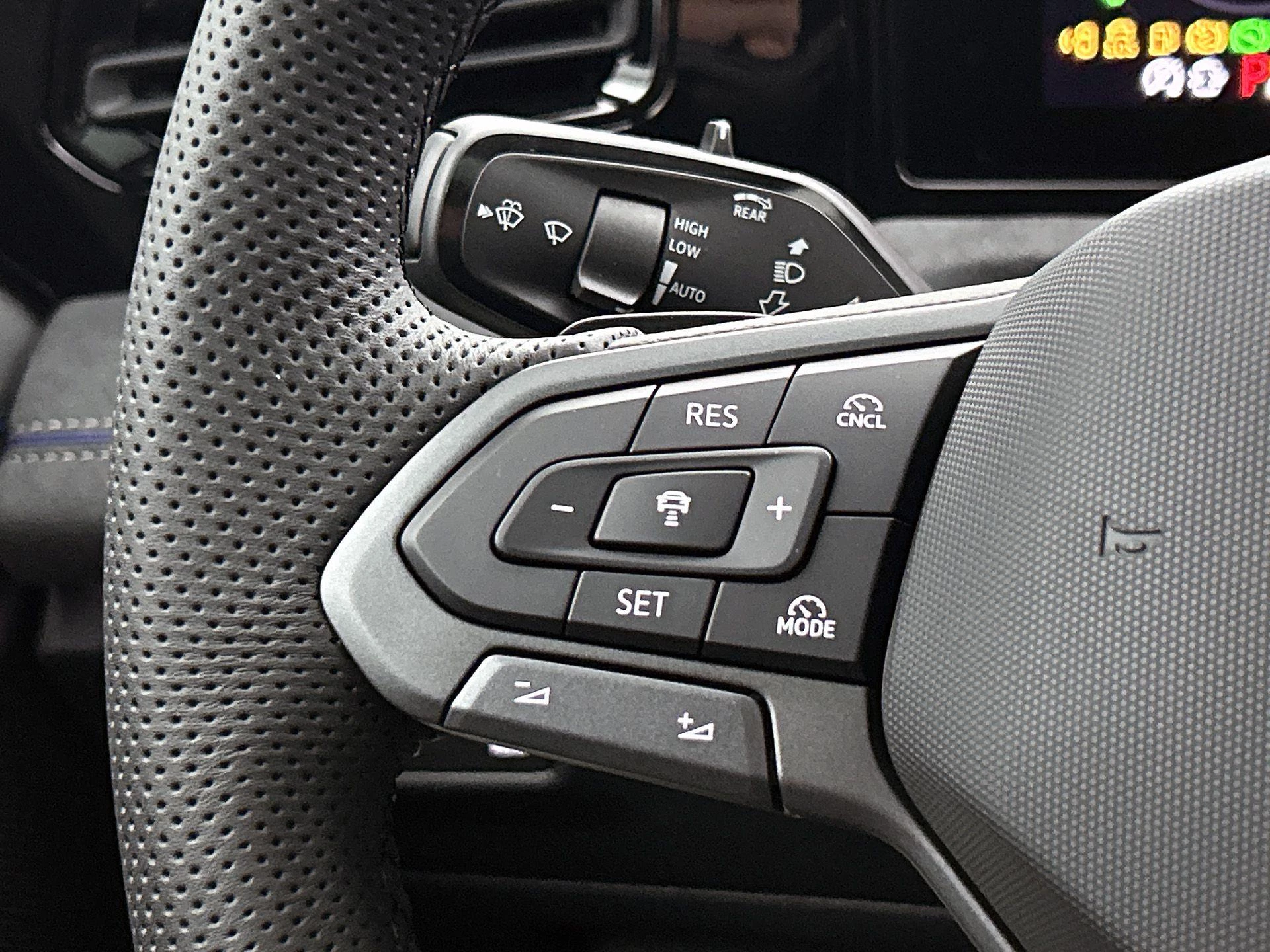 Volkswagen Tiguan 1.5 eHybrid R-Line Edition