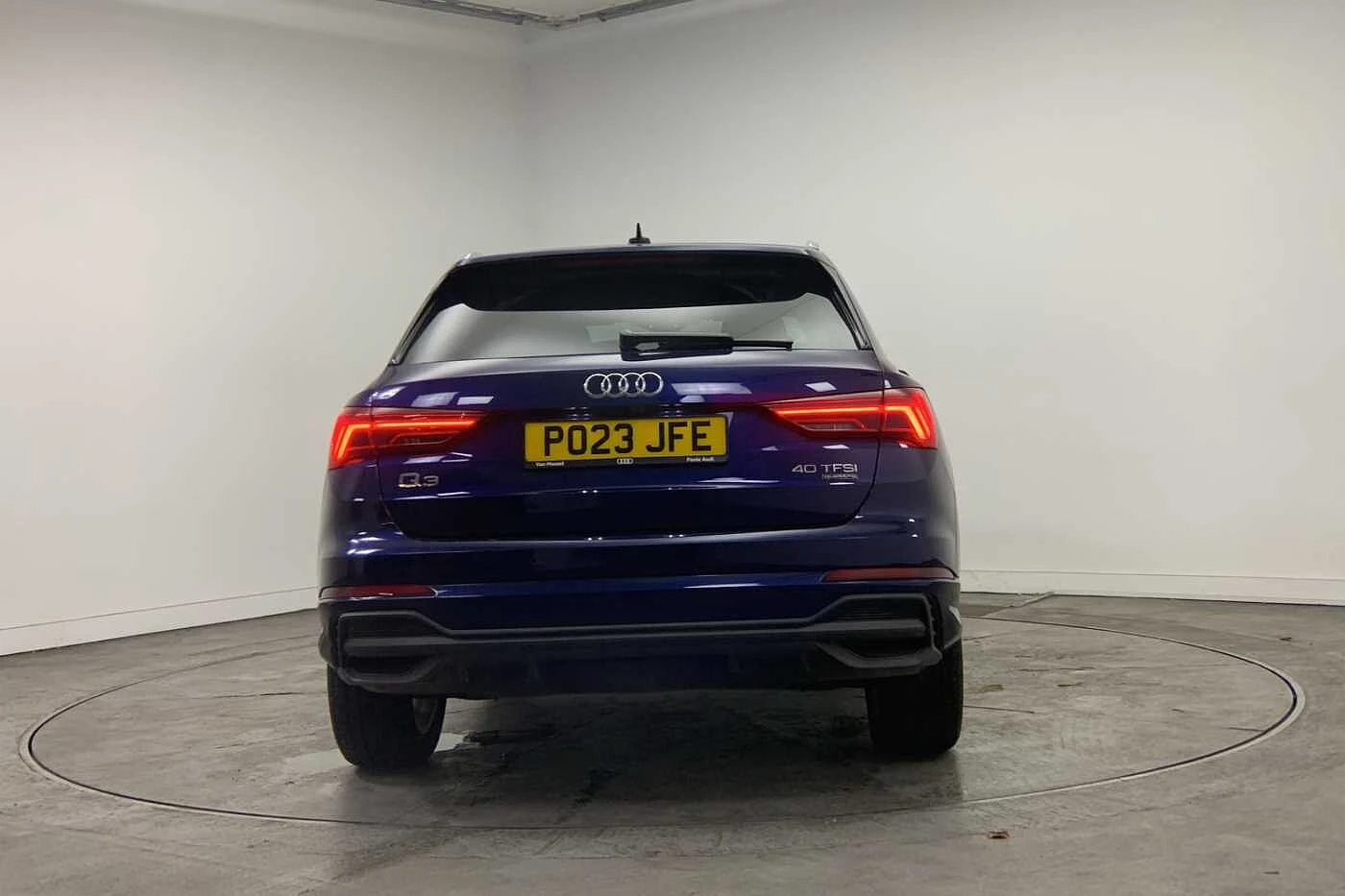 Audi-Q3-image-10