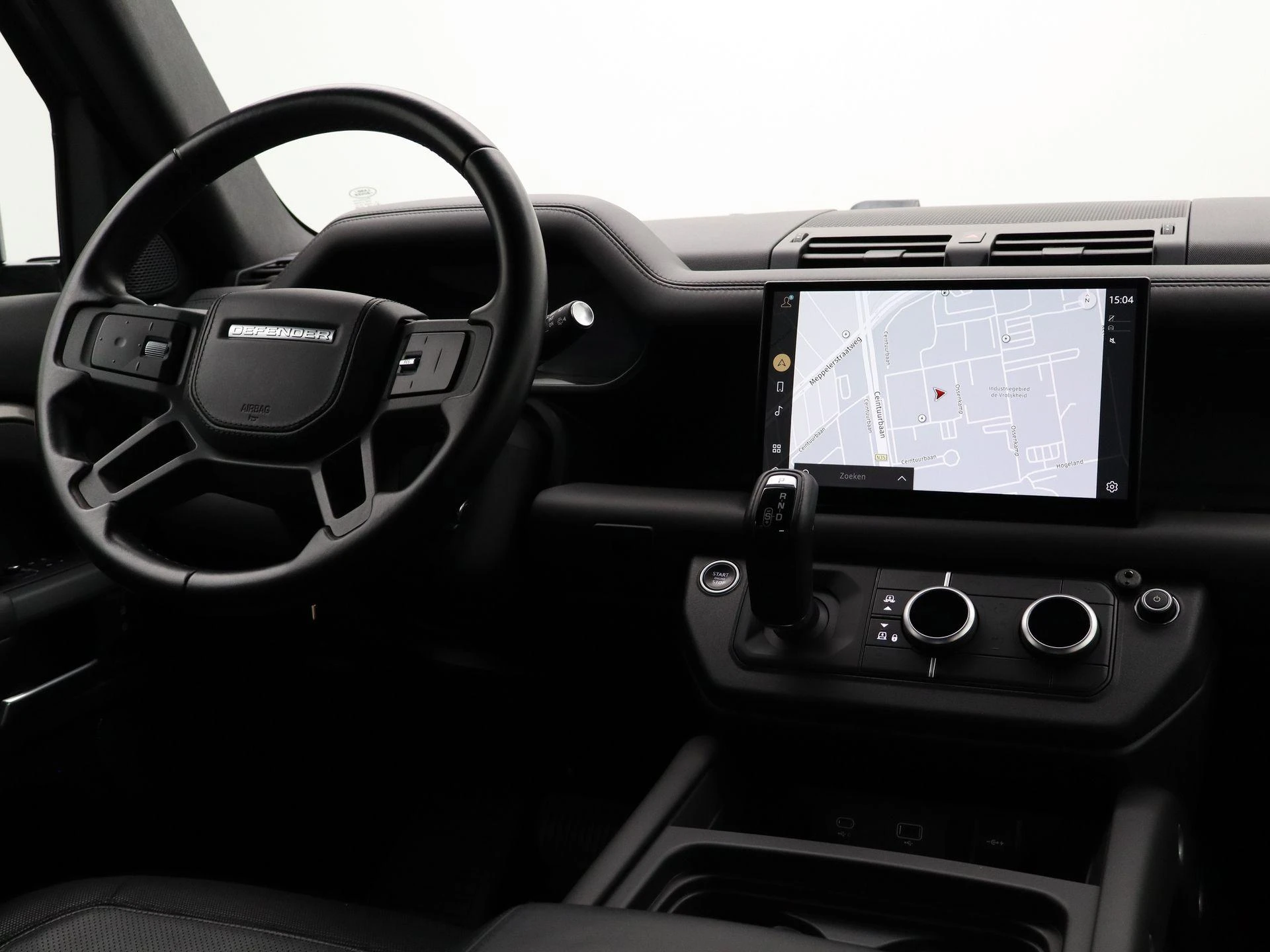 Land Rover-Defender-image-30