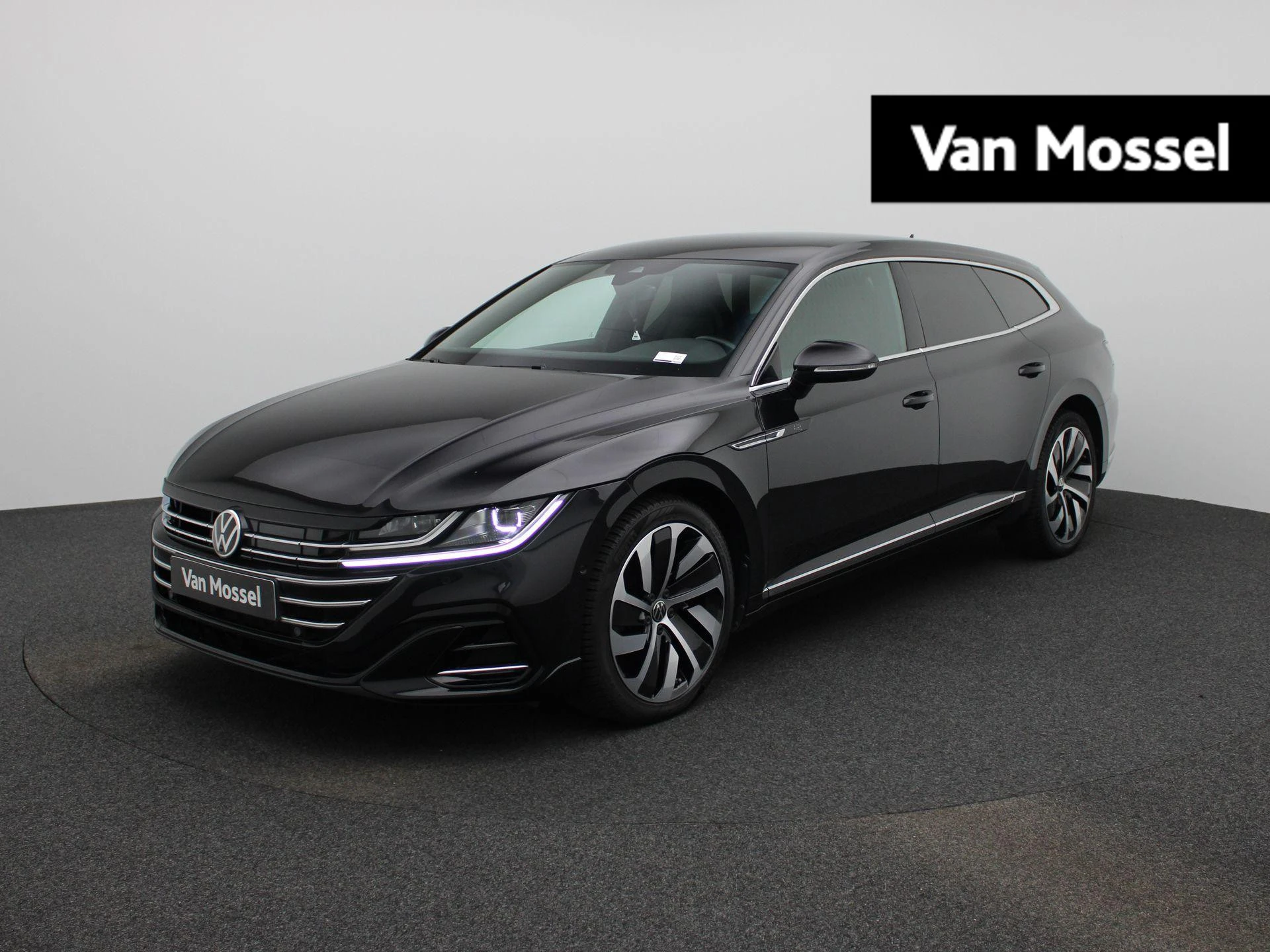 Volkswagen-Arteon-image-0
