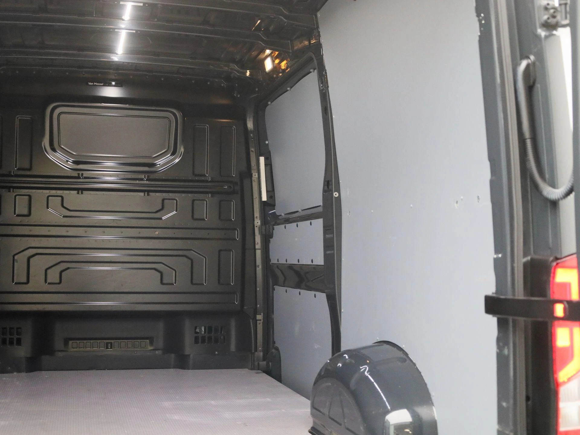 Volkswagen-Crafter-image-15