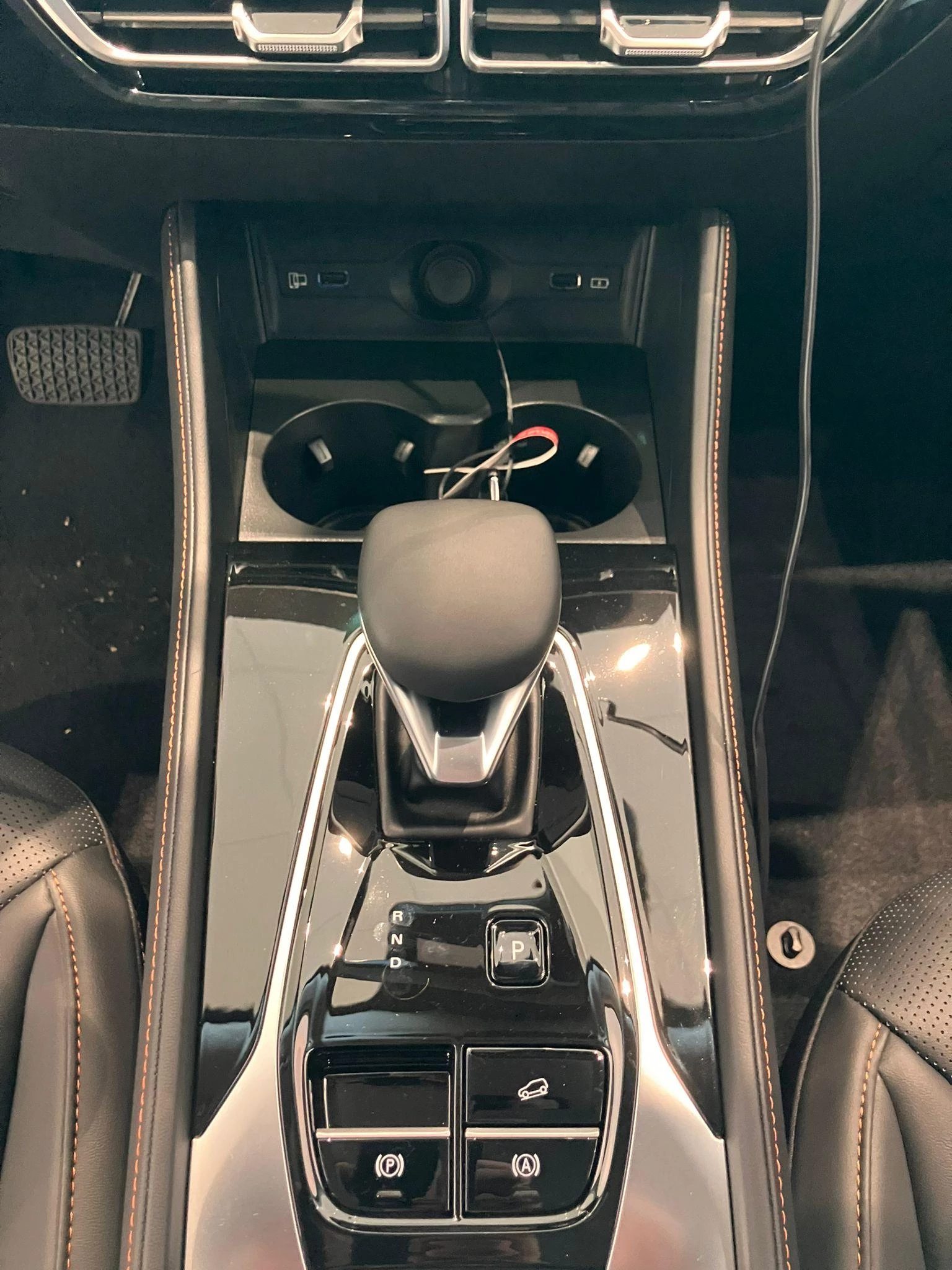 MG EHS 1.5T Luxury