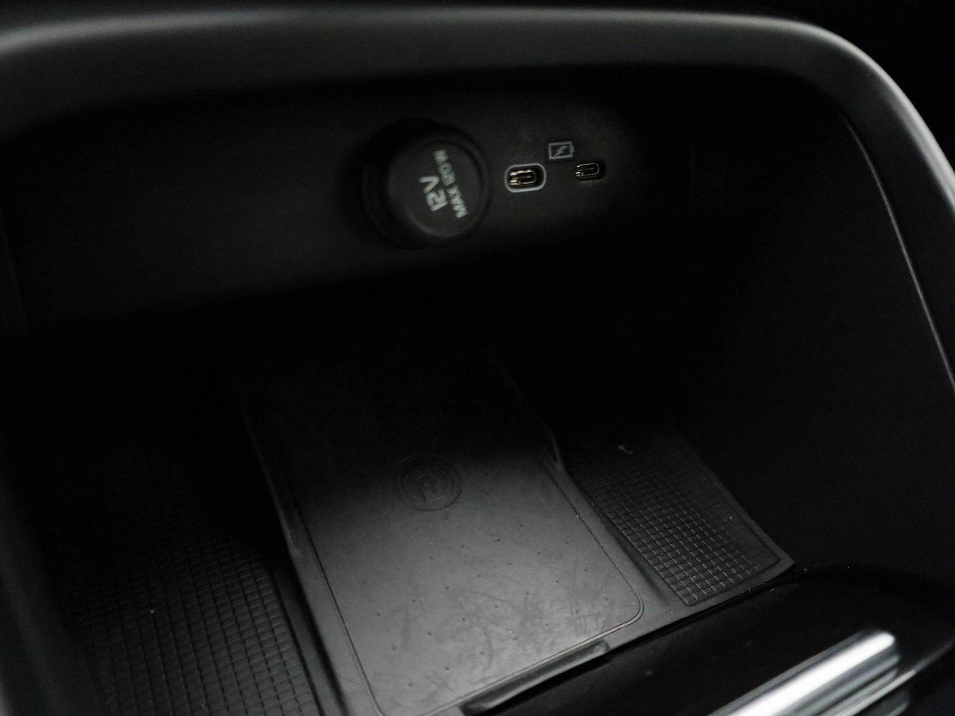 Volvo-XC40-image-23