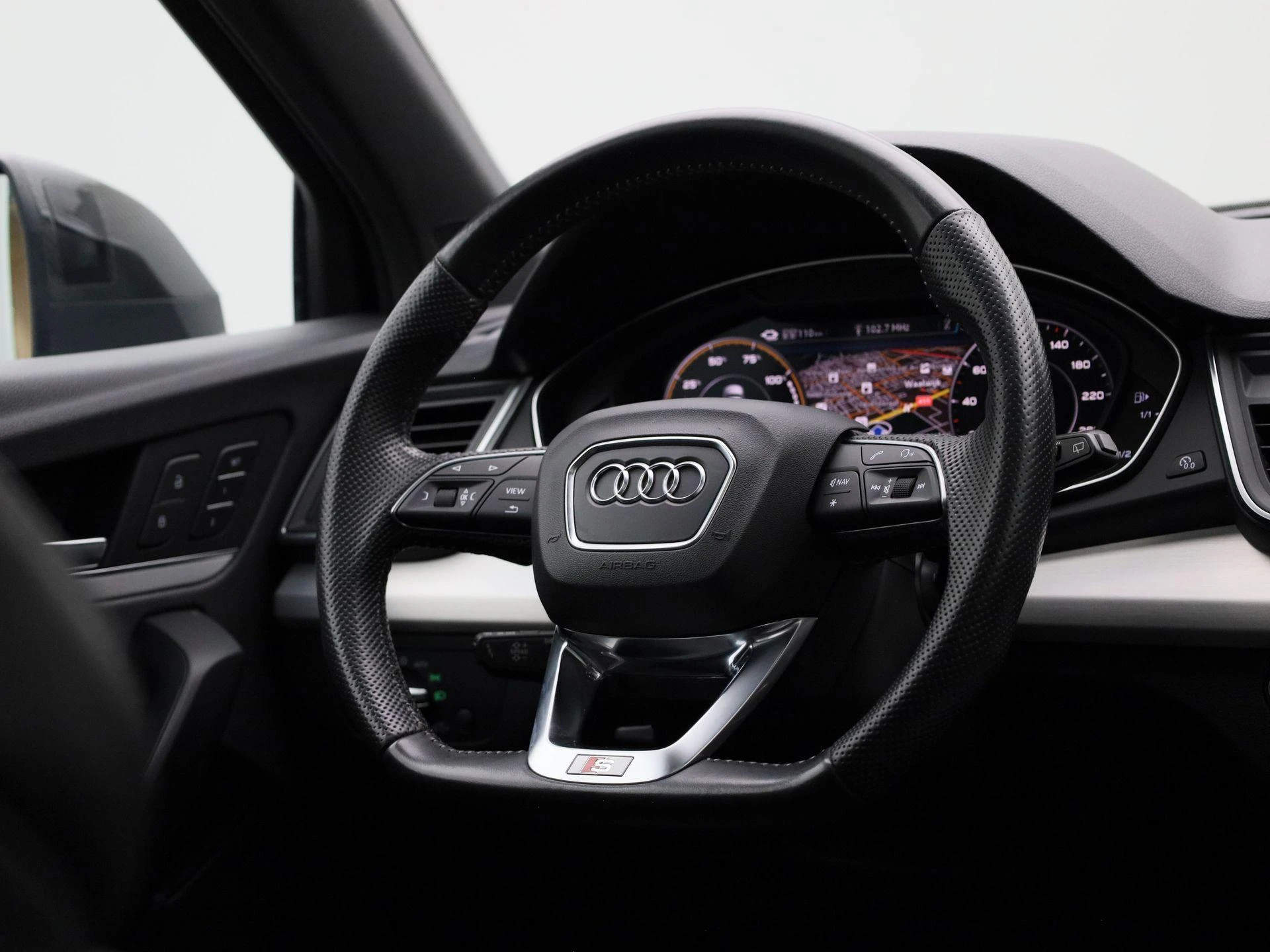 Audi-Q5-image-35