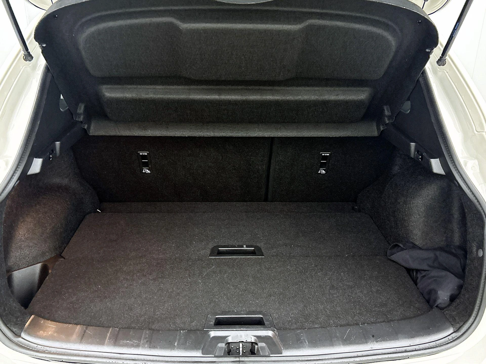 Nissan-QASHQAI-image-12
