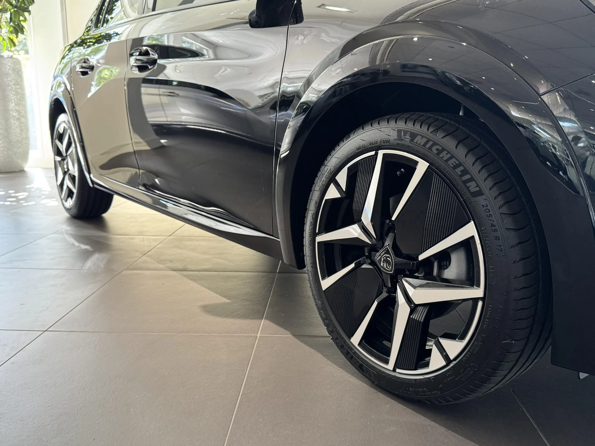 Peugeot-208-image-8