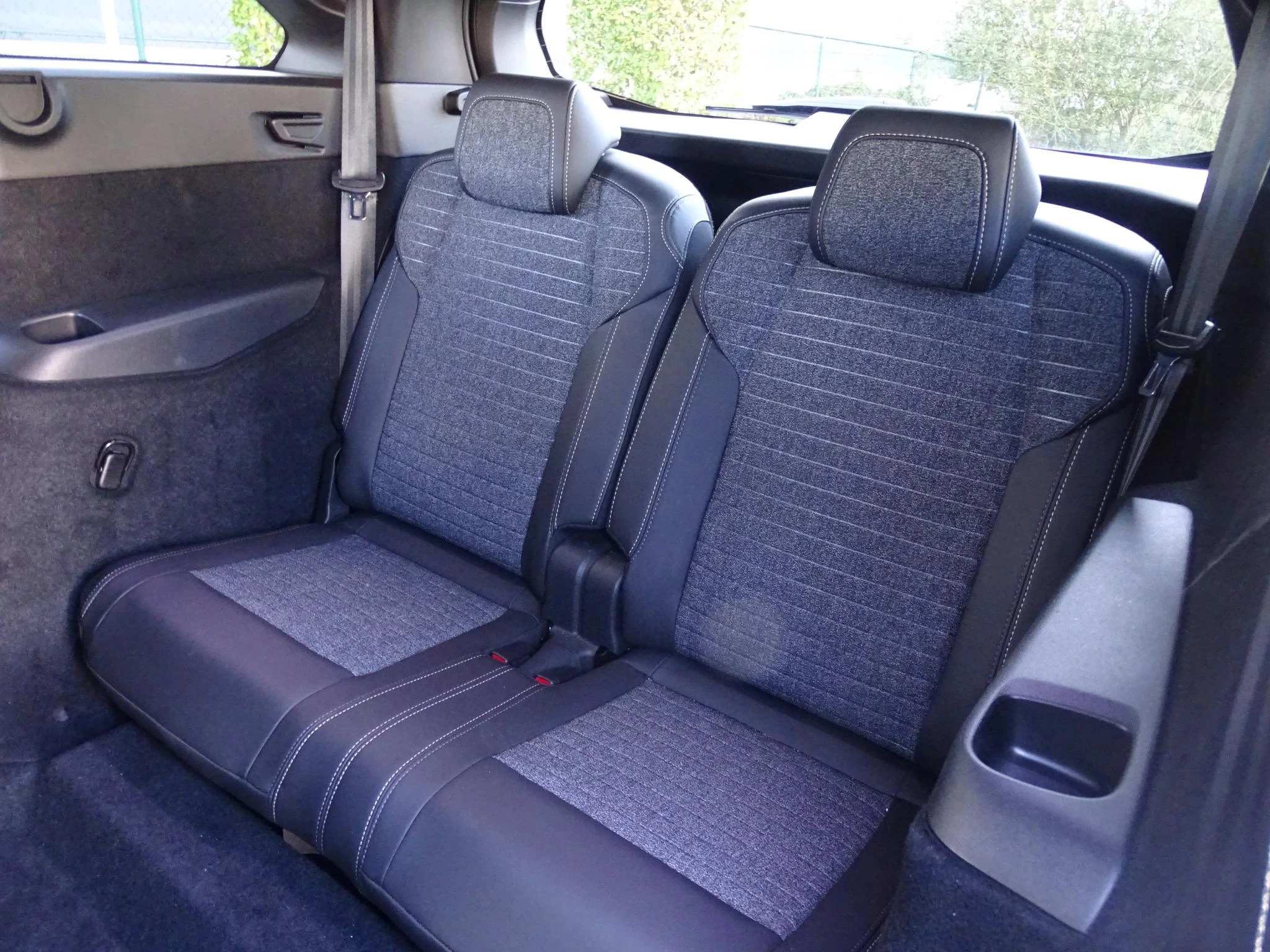 Peugeot-5008-image-16