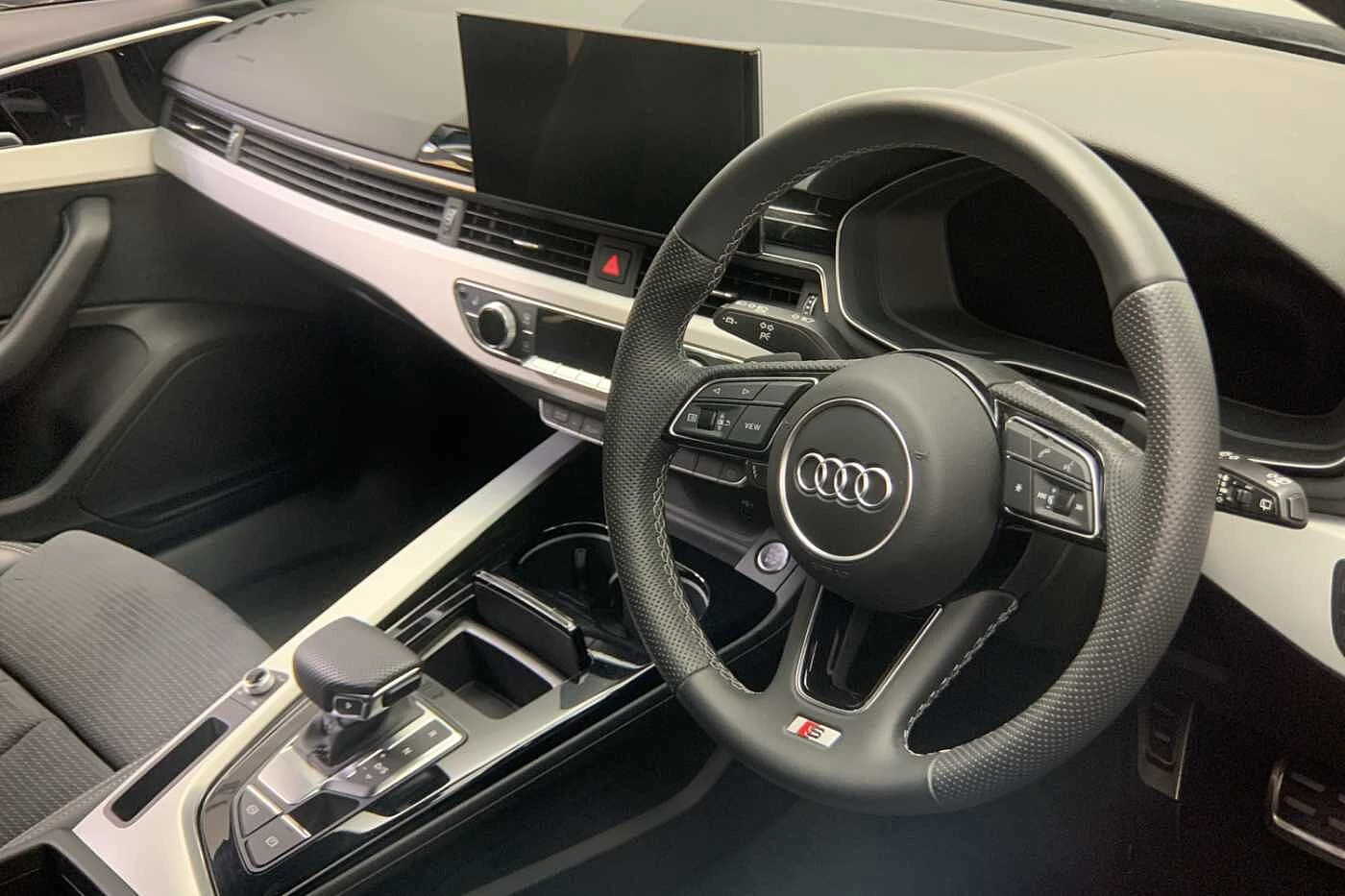 Audi-A4-image-5