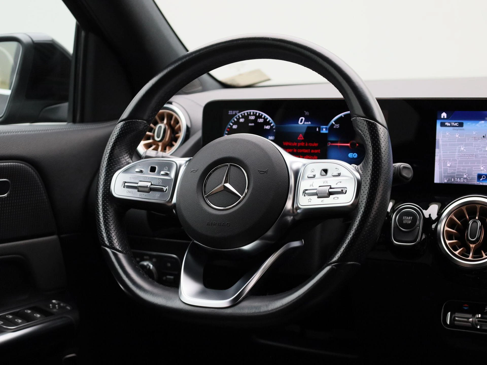 Mercedes-Benz-EQA-image-9