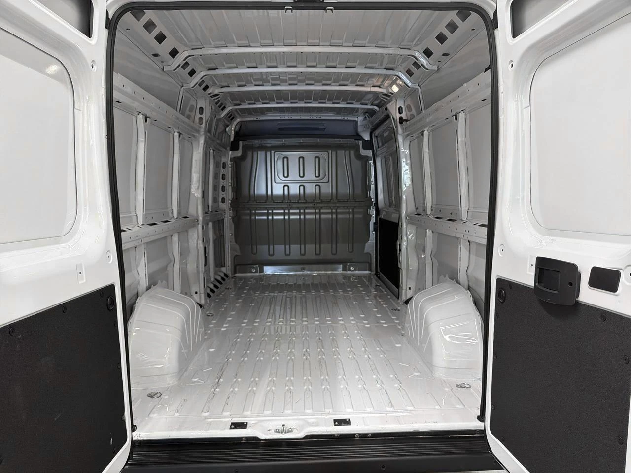 Opel-Movano-image-6
