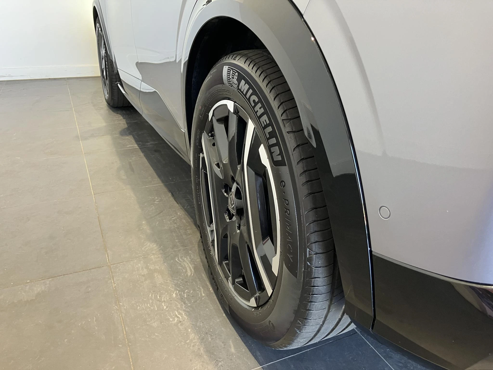 Peugeot-e-3008-image-9