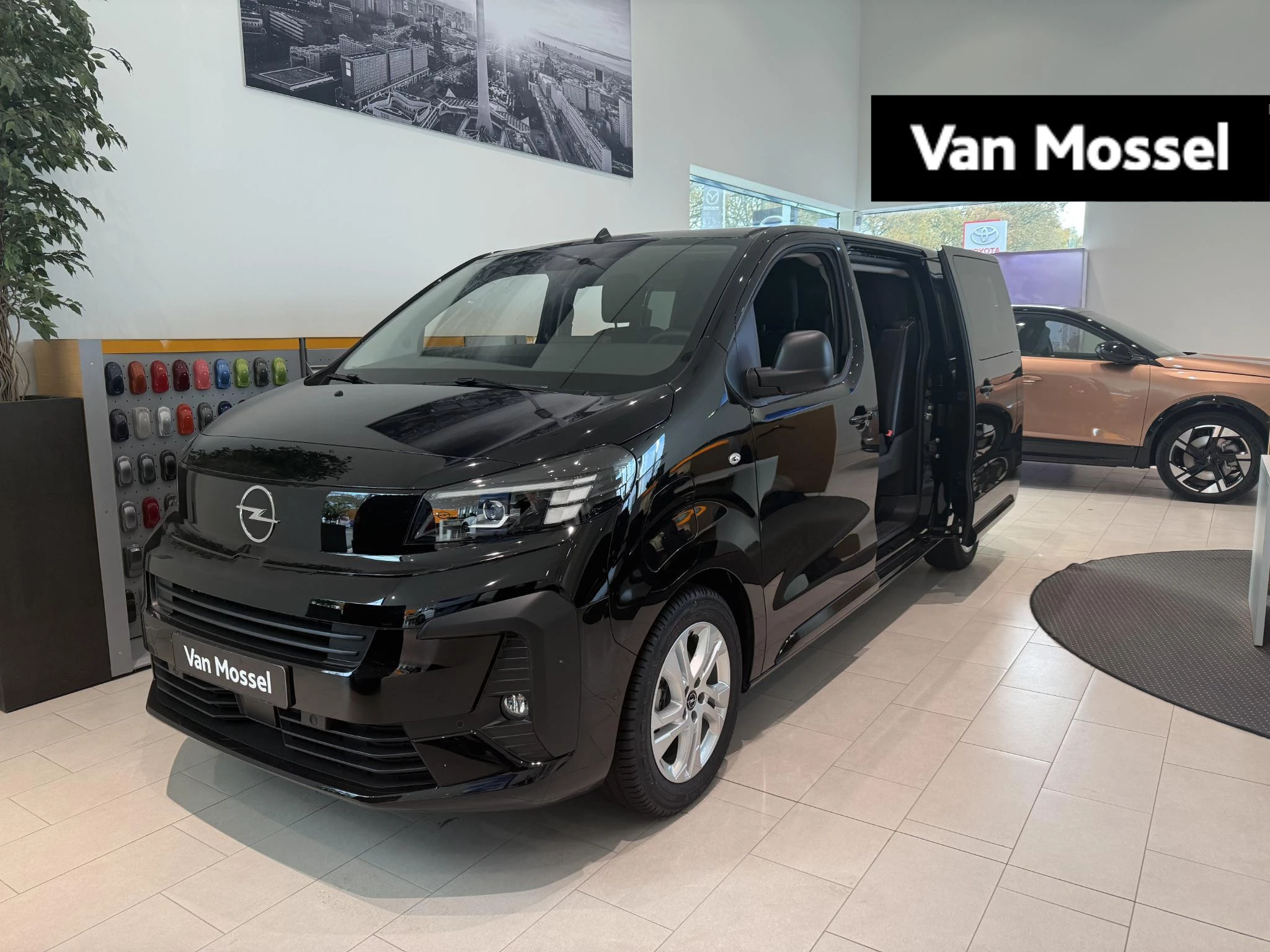 Opel-Vivaro-e-image-0