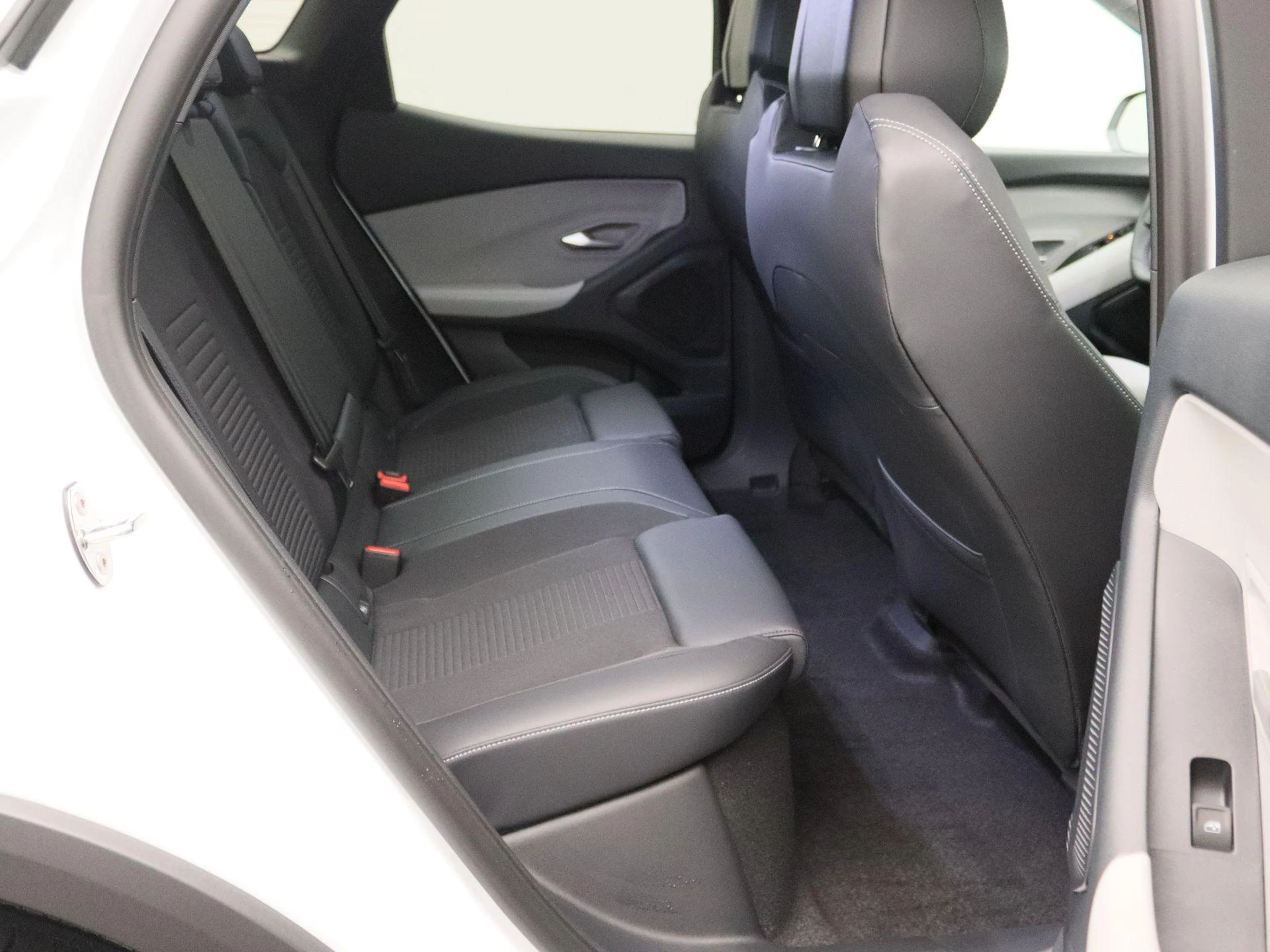 Ford-Explorer-image-27