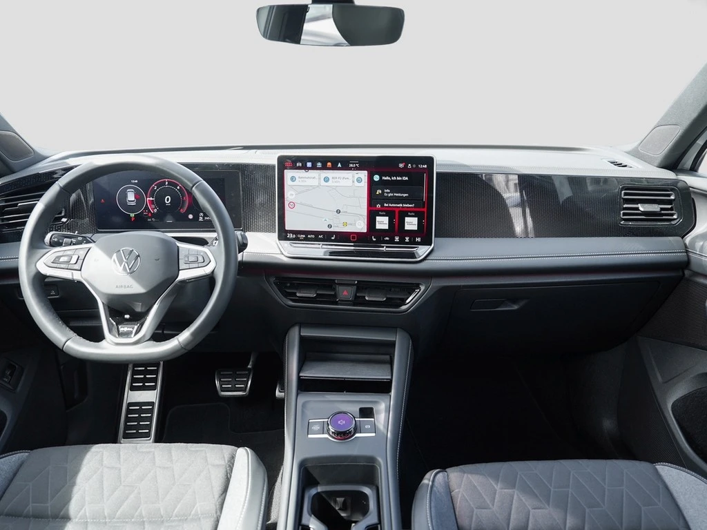 Volkswagen-Tiguan-image-10