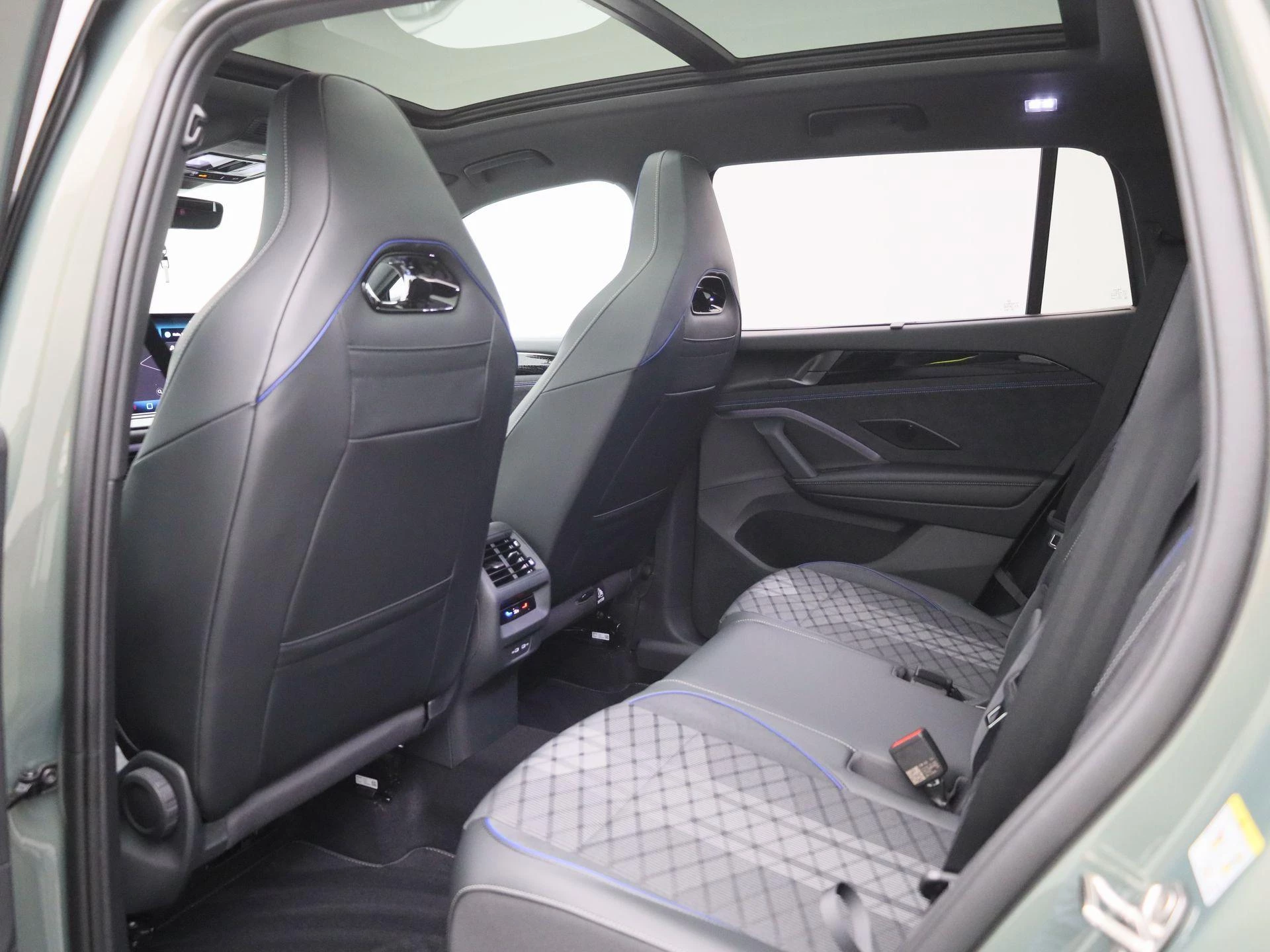 Volkswagen Tayron 1.5 eHybrid R-Line Edition 204 PK|