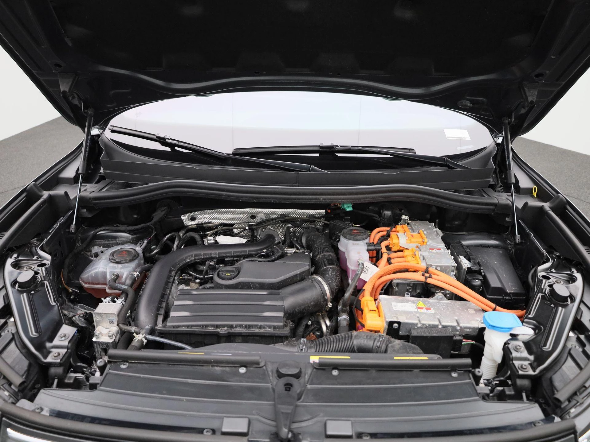 Volkswagen-Tiguan-image-45