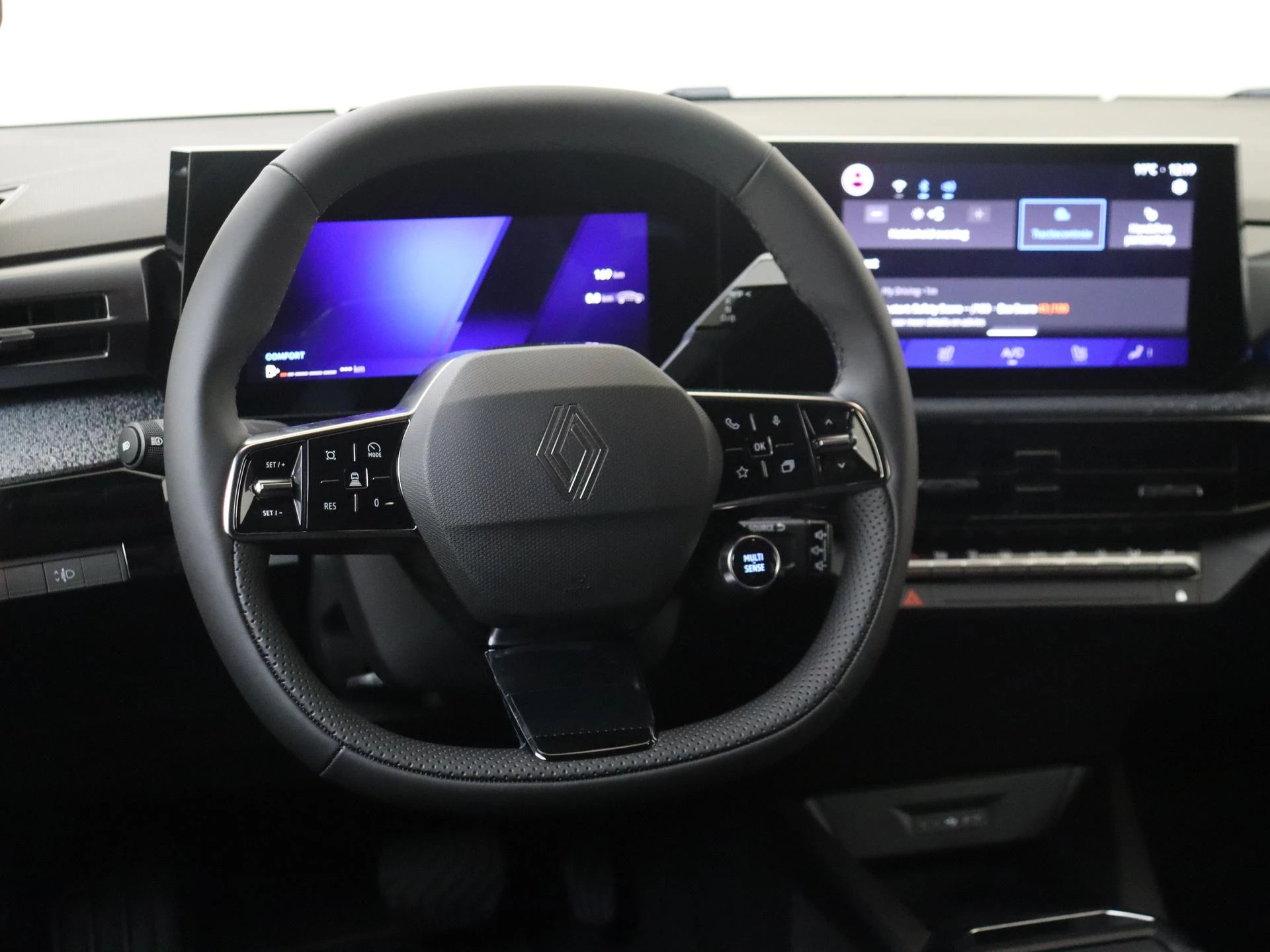 Renault-Clio-image-13