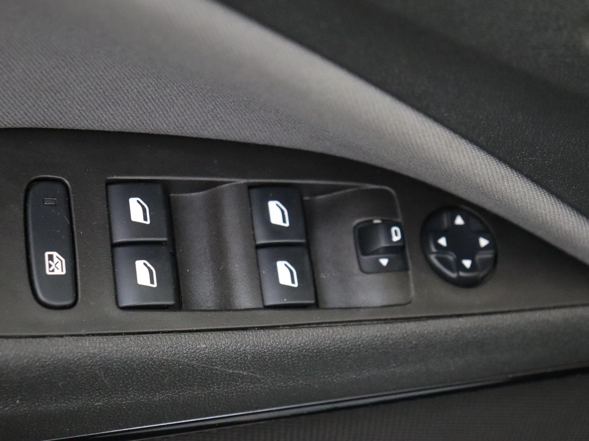 Opel-Crossland X-image-27