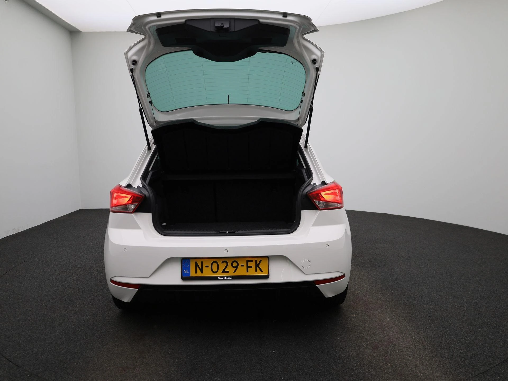 SEAT-Ibiza-image-10