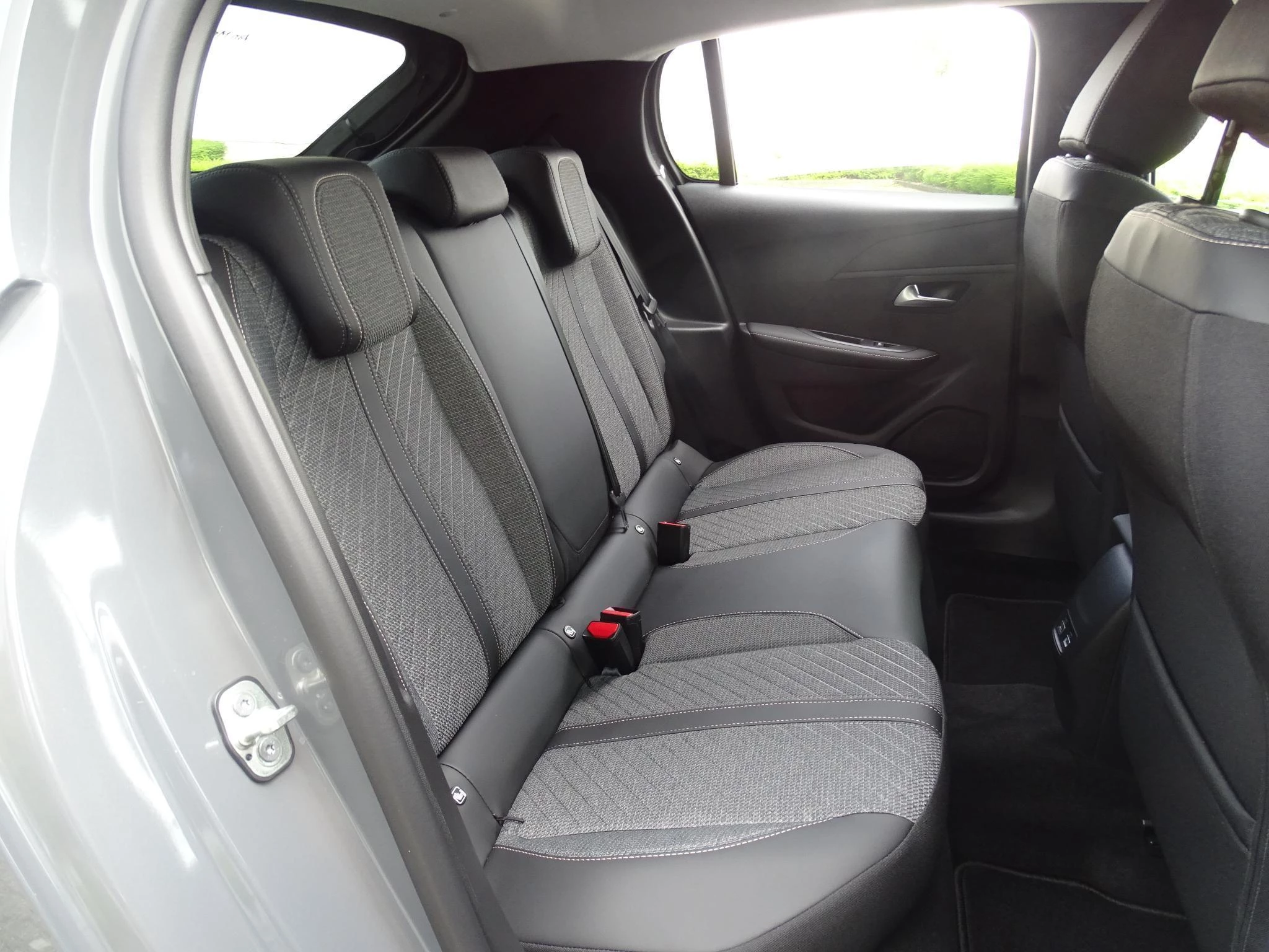 Peugeot 208 1.2T Allure