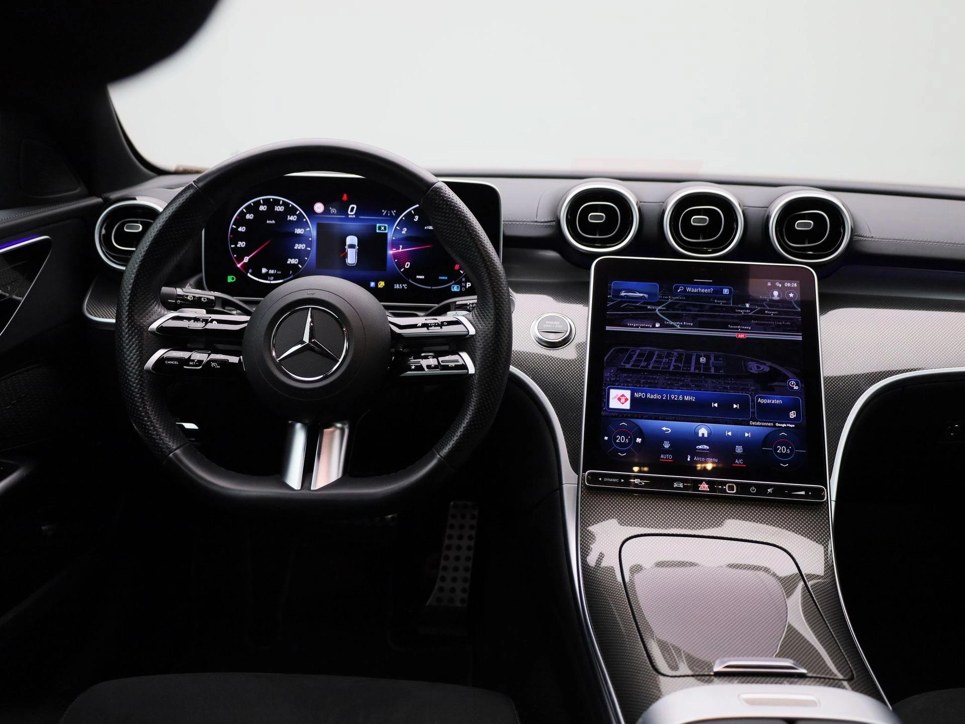 Mercedes-Benz-C-Klasse-image-6