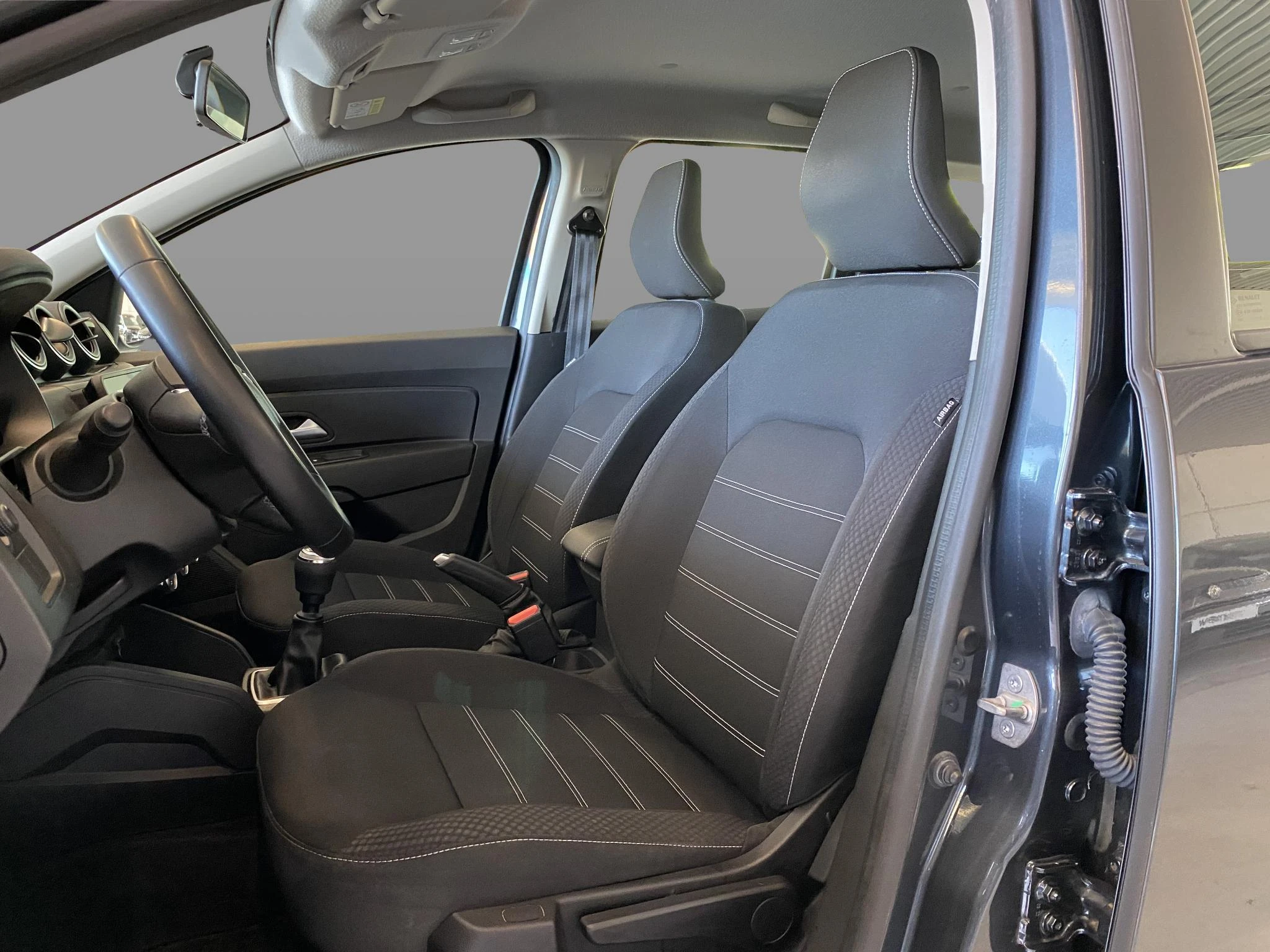 Dacia-Duster-image-12