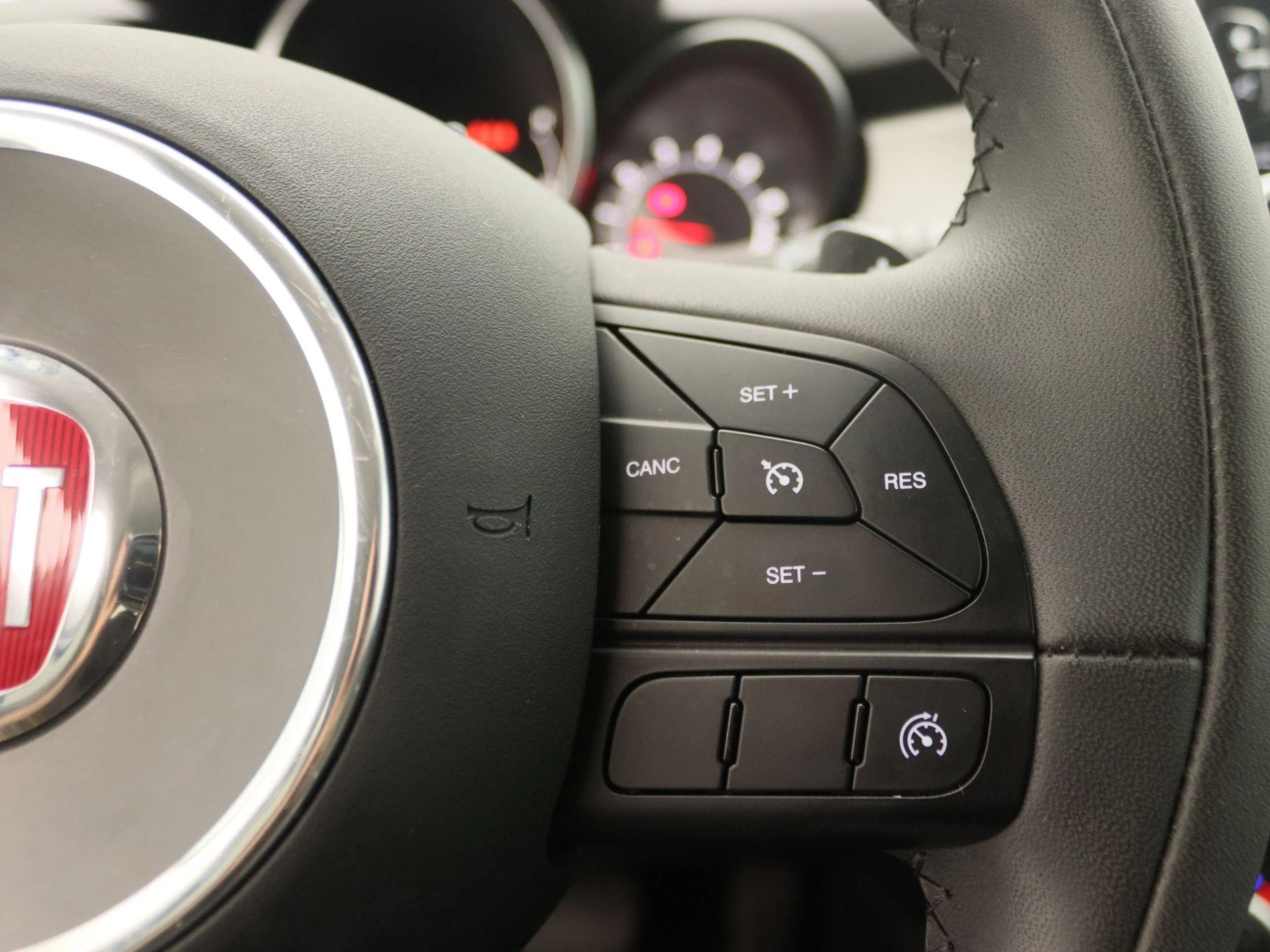 Fiat-500X-image-16