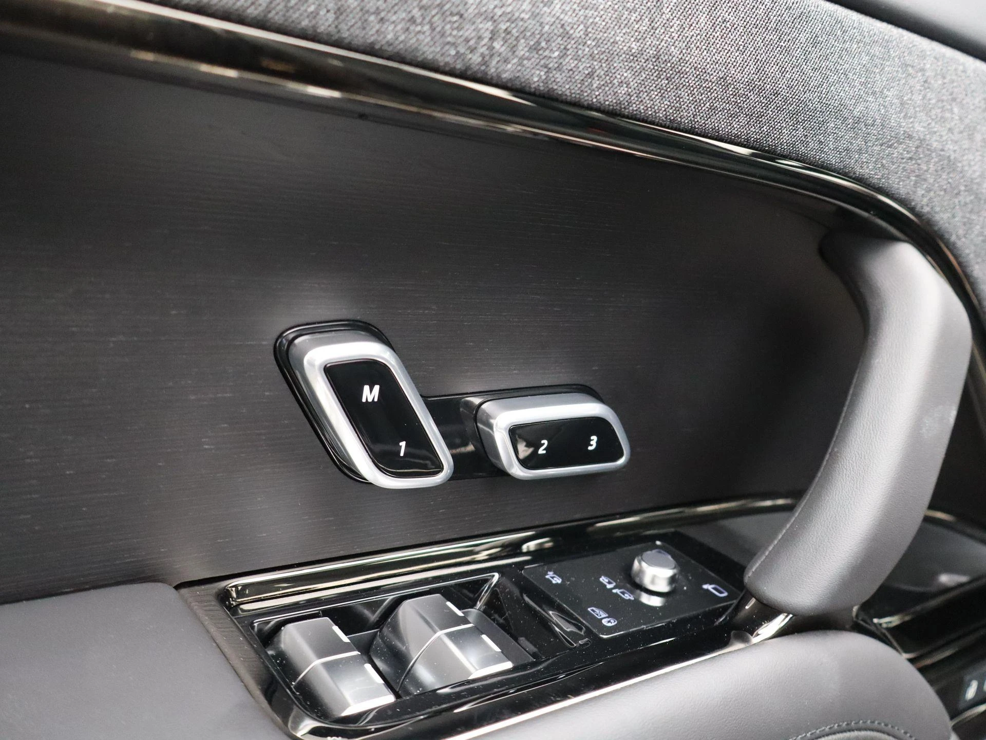 Land Rover-Range Rover Sport-image-28