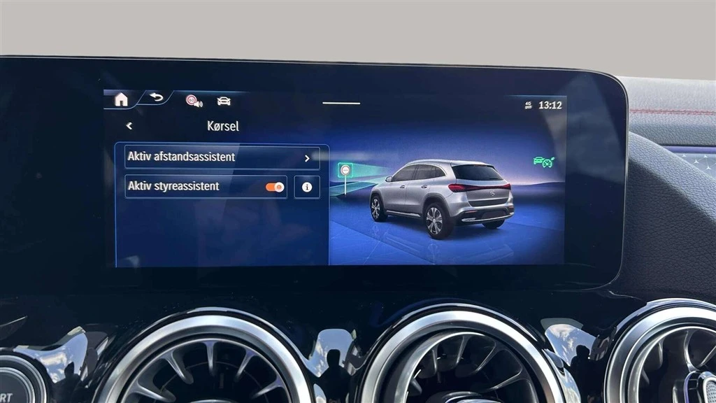 Mercedes-Benz-EQA-image-15