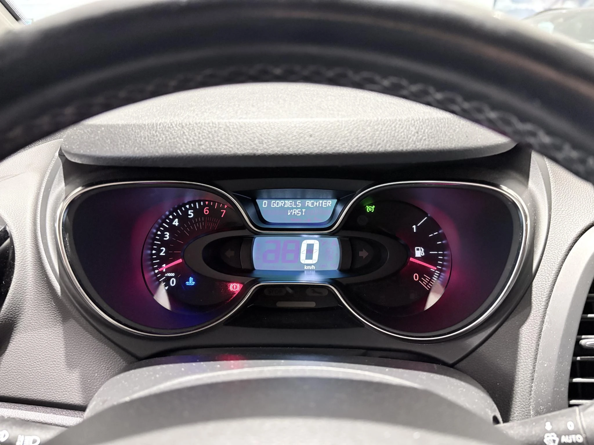 Renault-Captur-image-13