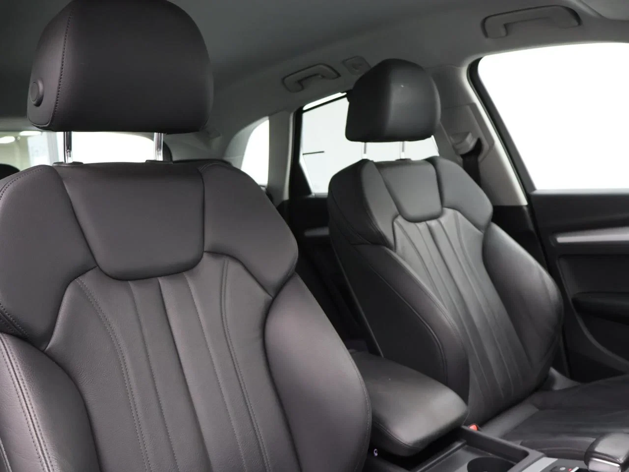 Audi Q5 Dsl Q5 35TDi Business Edition 163PK *AUTOMAAT*TREKHAAK*LEDER*CAMERA*CRUISE CONTROL*VIRTUAL COCKPIT*ZETELVERWARMING*...*