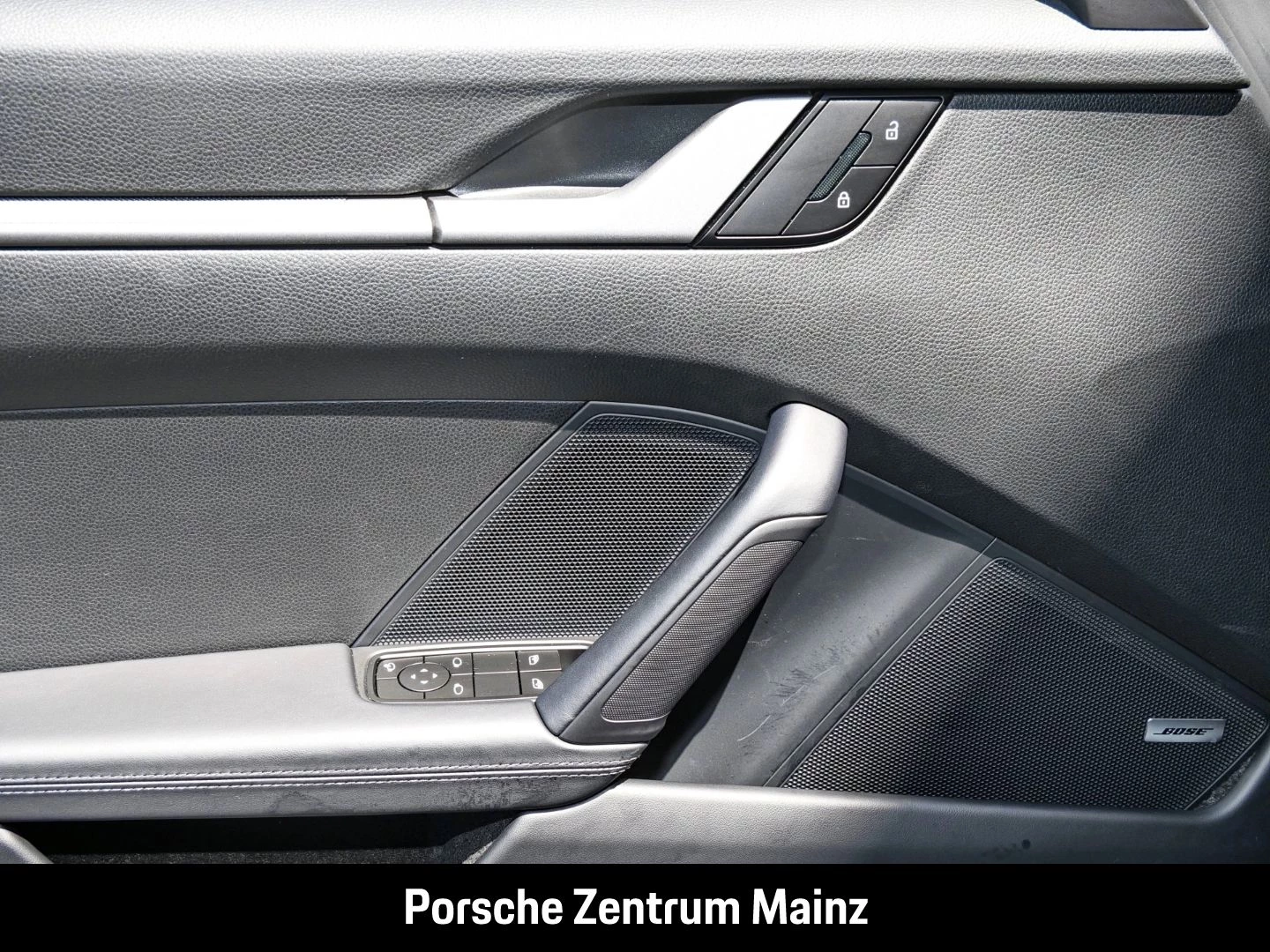 Porsche 911 992 Carrera Sportabgas Surround View BOSE carrera s