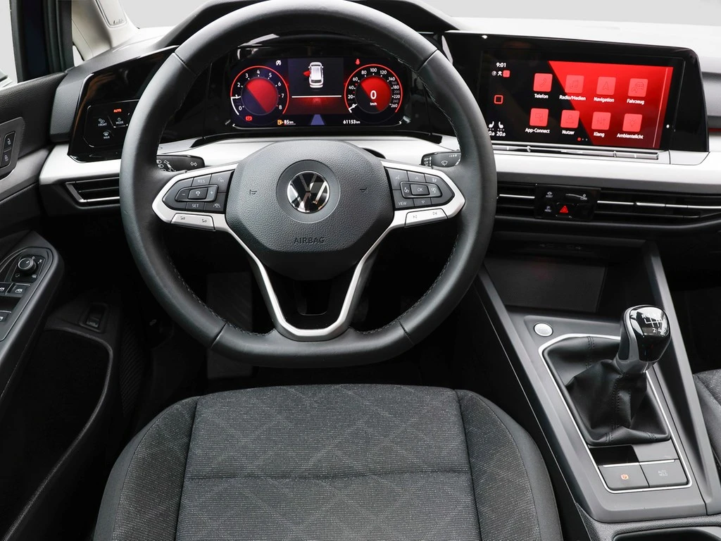 Volkswagen-Golf-image-12