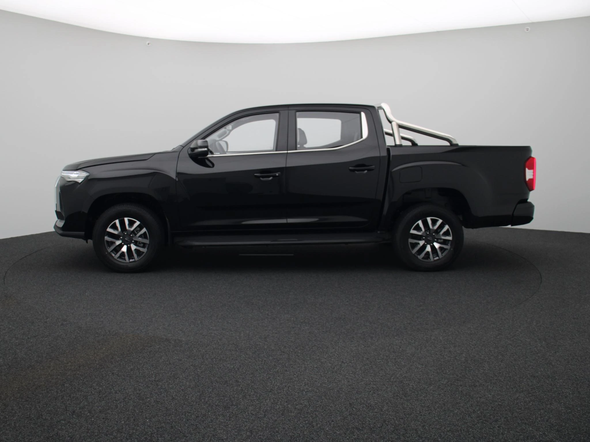 Maxus-T90 EV-image-3