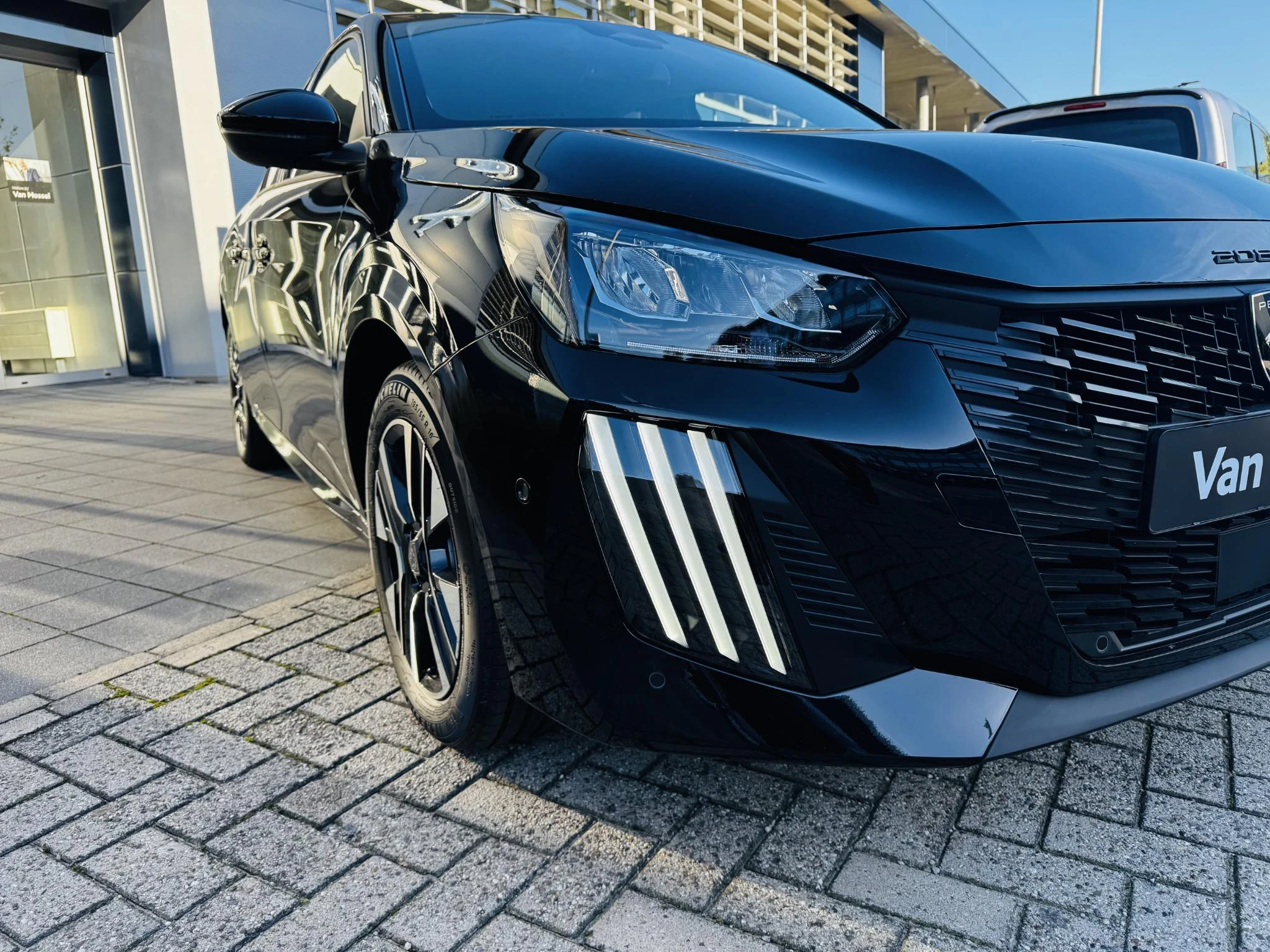 Peugeot-208-image-4