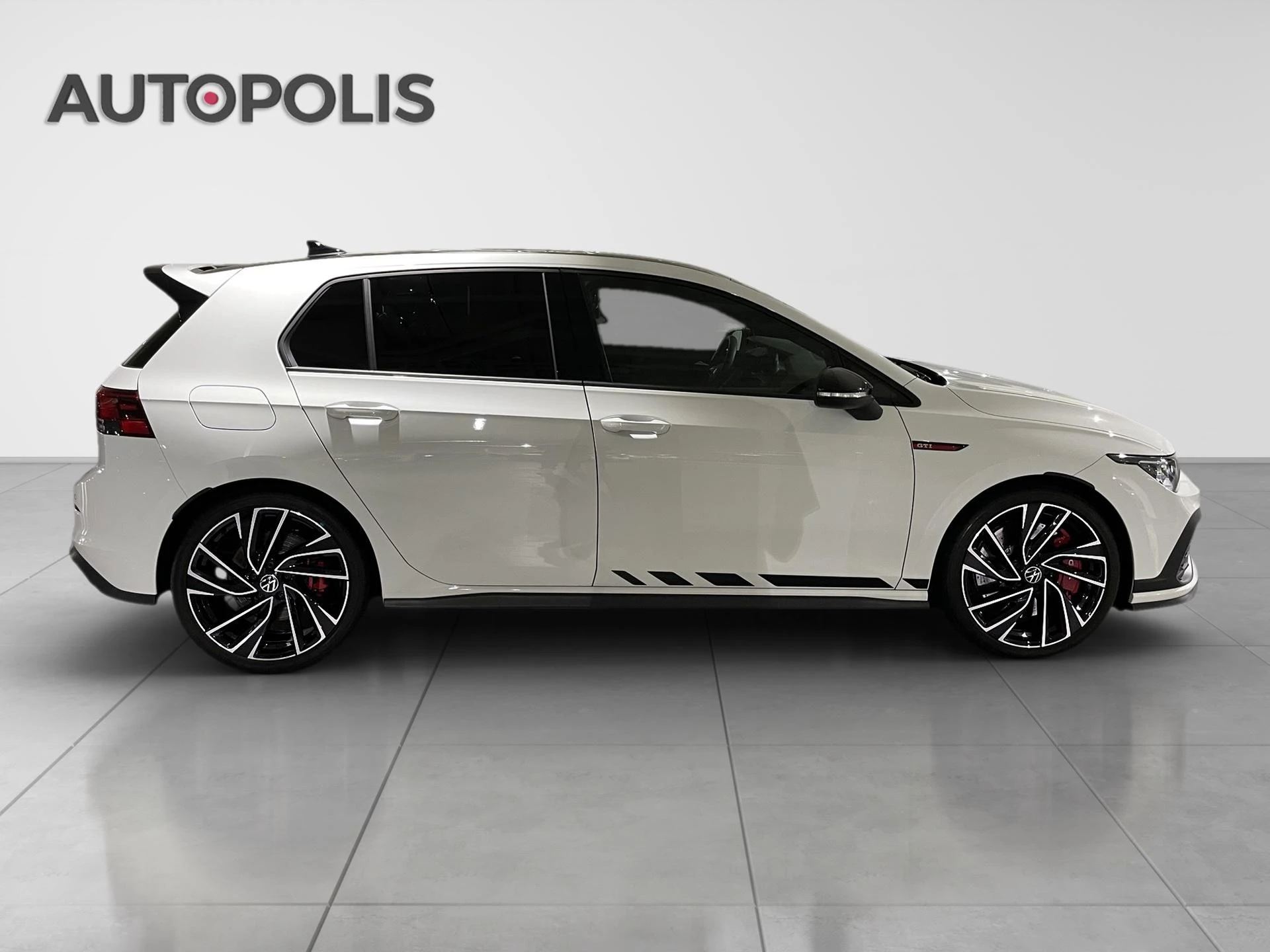 Volkswagen-Golf-image-15