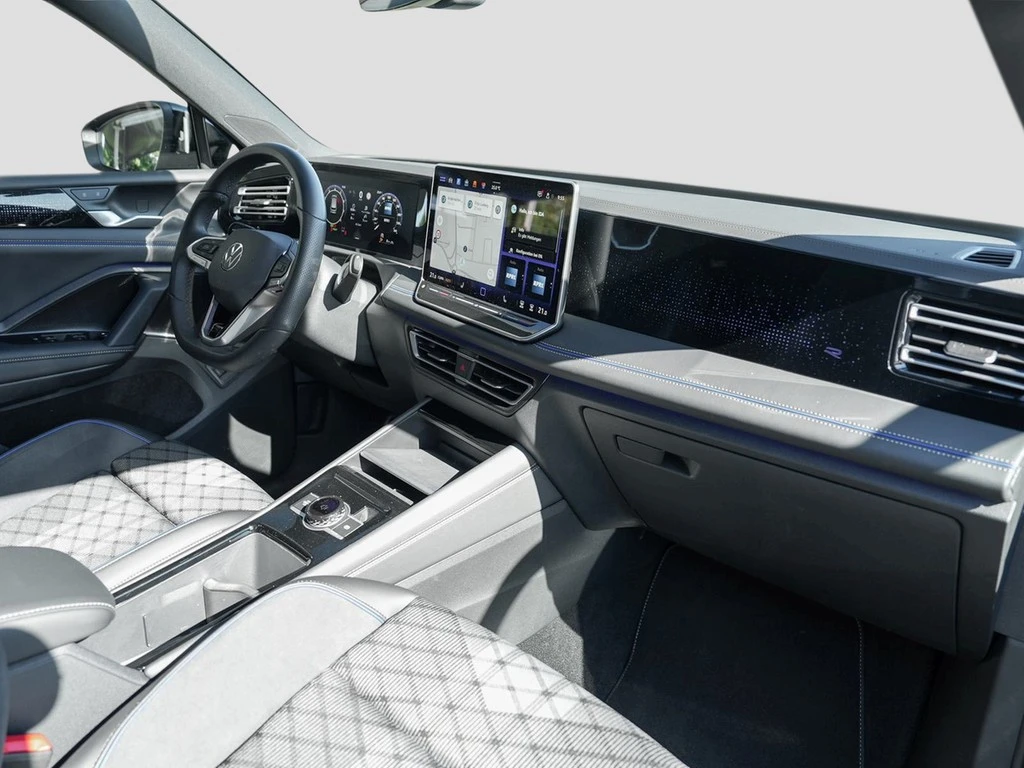 Volkswagen-Tiguan-image-7