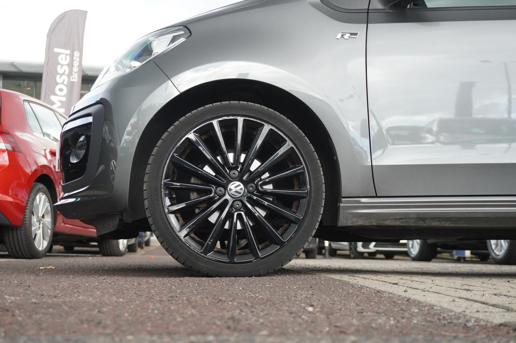 Volkswagen-up!-image-4