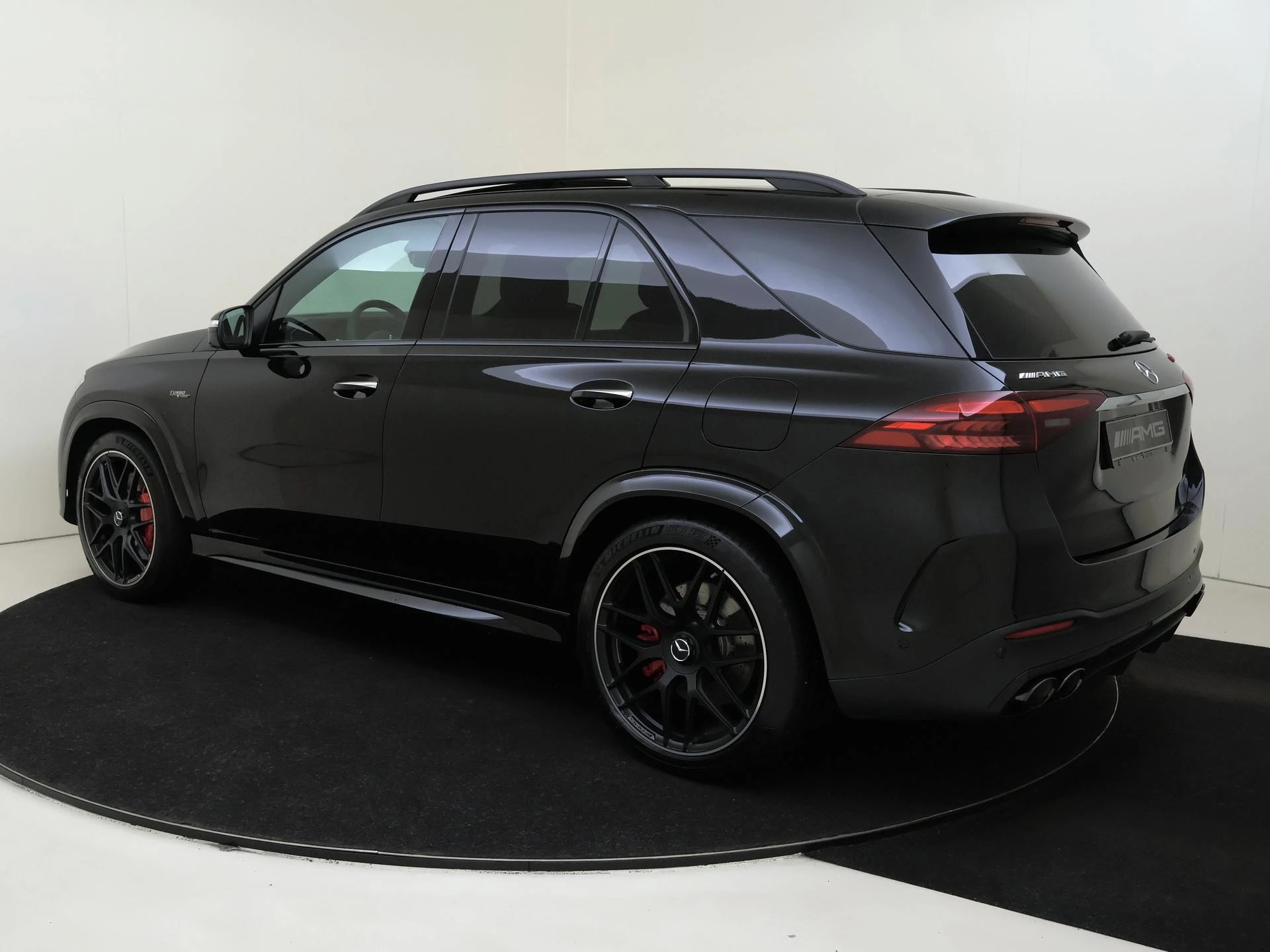 Mercedes-Benz-GLE-image-2