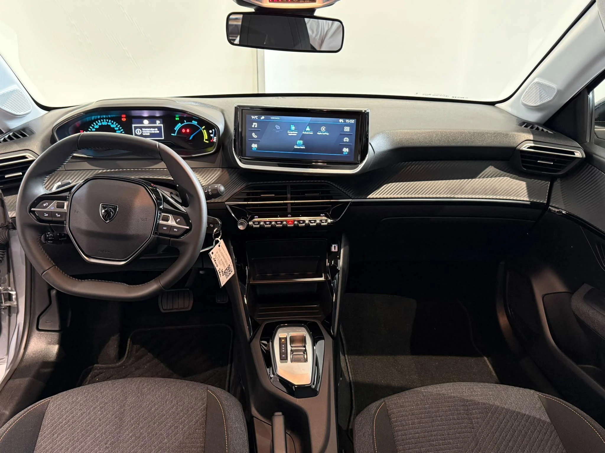 Peugeot-208-image-3