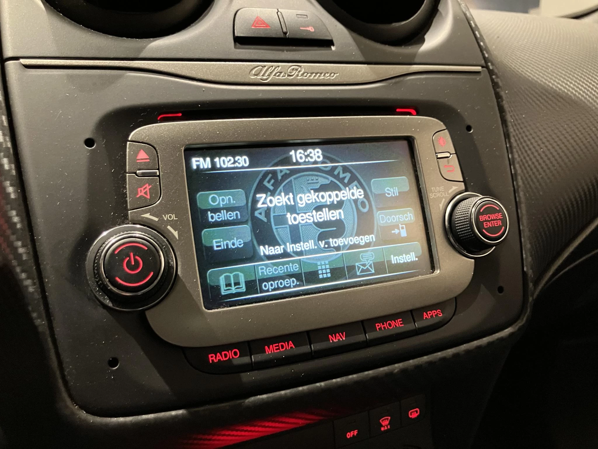 Alfa Romeo-MiTo-image-21