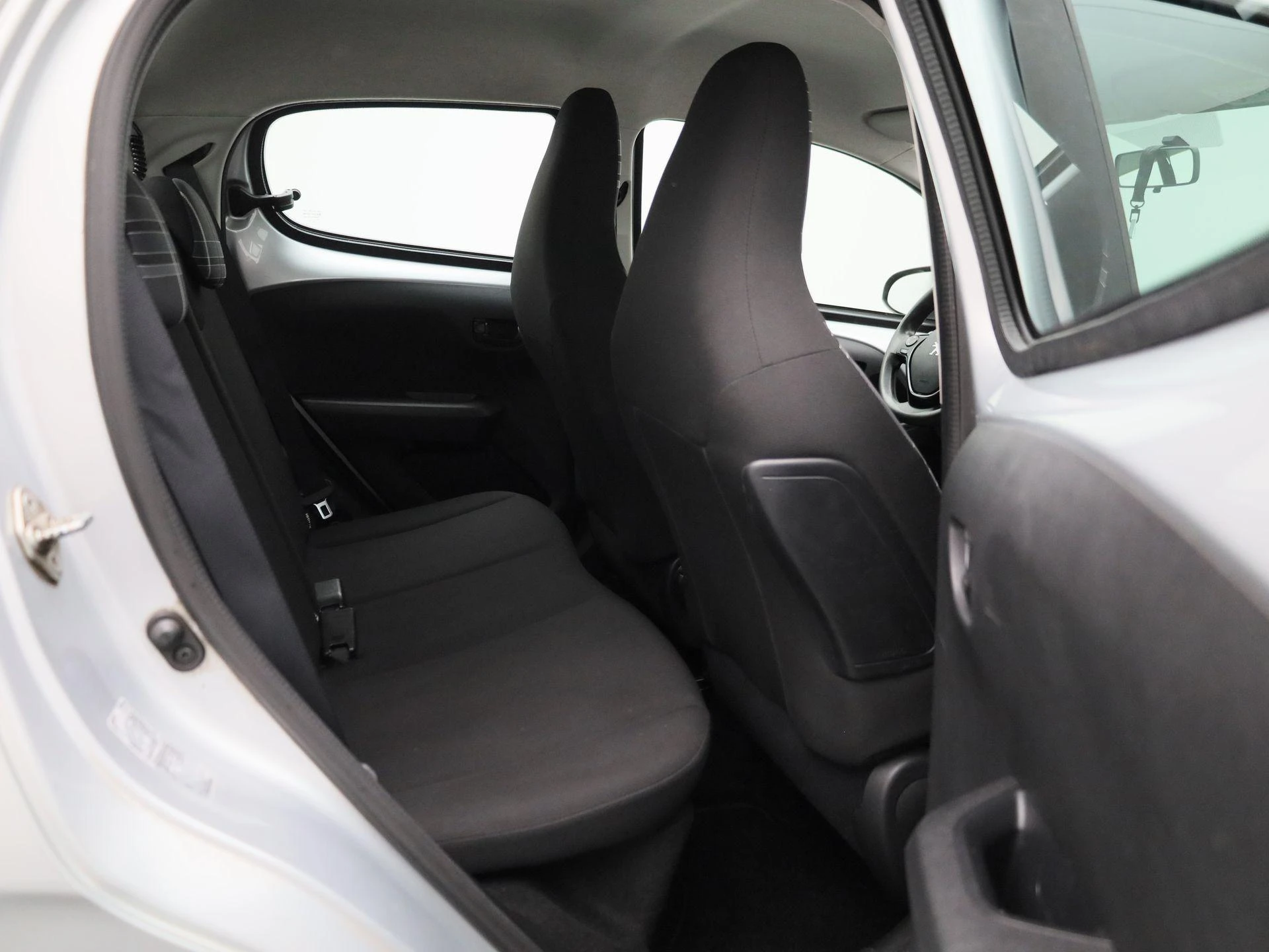 Peugeot-108-image-29