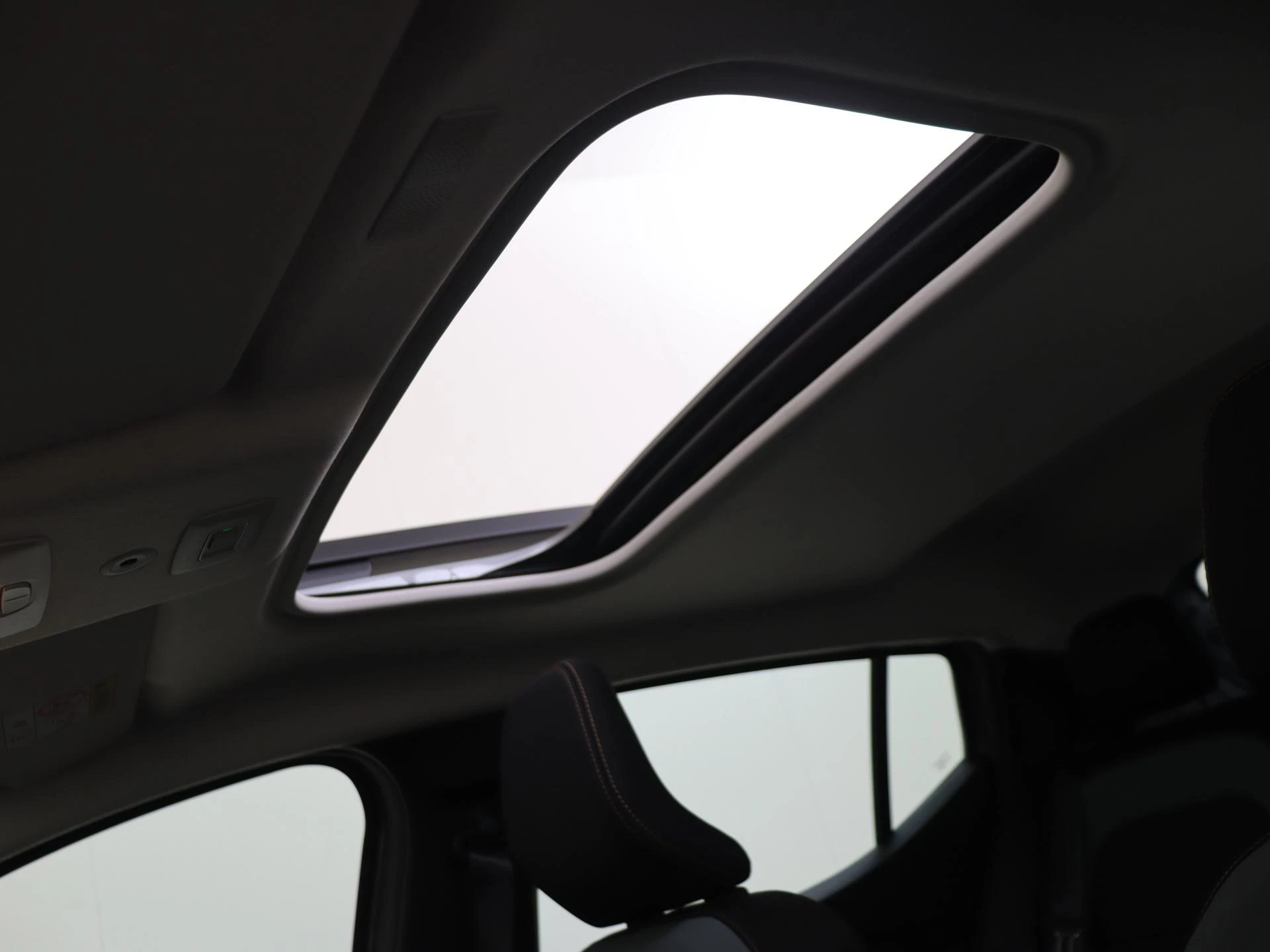 Dacia-Sandero Stepway-image-24