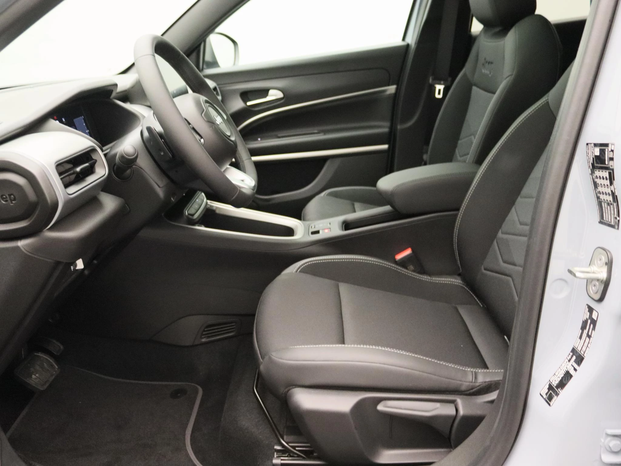 Jeep-Avenger-image-11